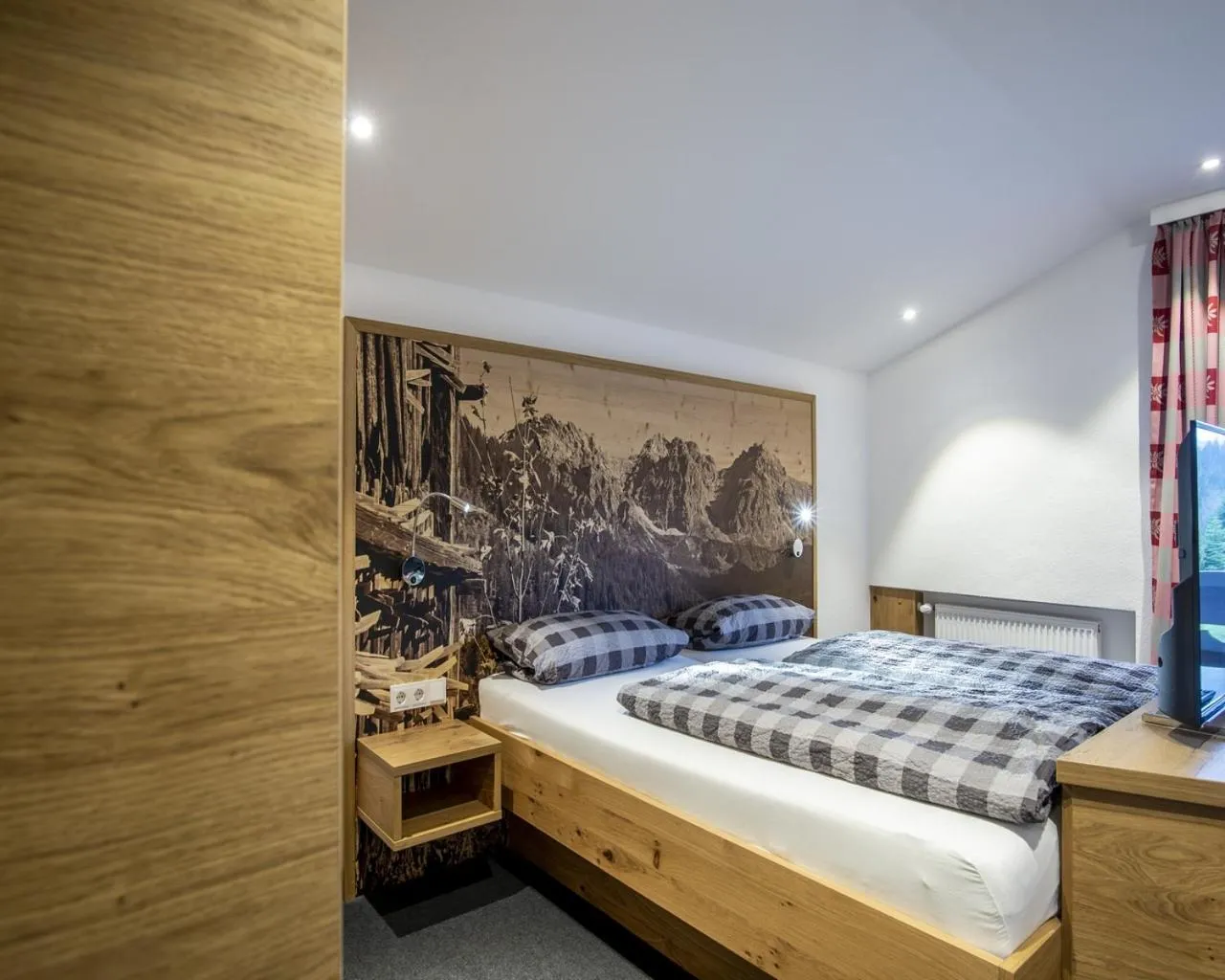 Decorative detail, Bed in Gästehaus Boersch