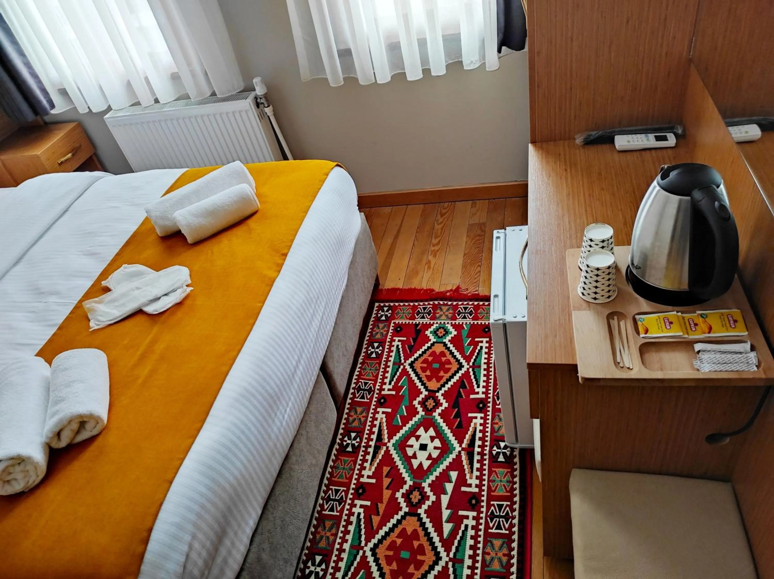 Coffee/tea facilities, Bed in Lebon Hotel-Special Class