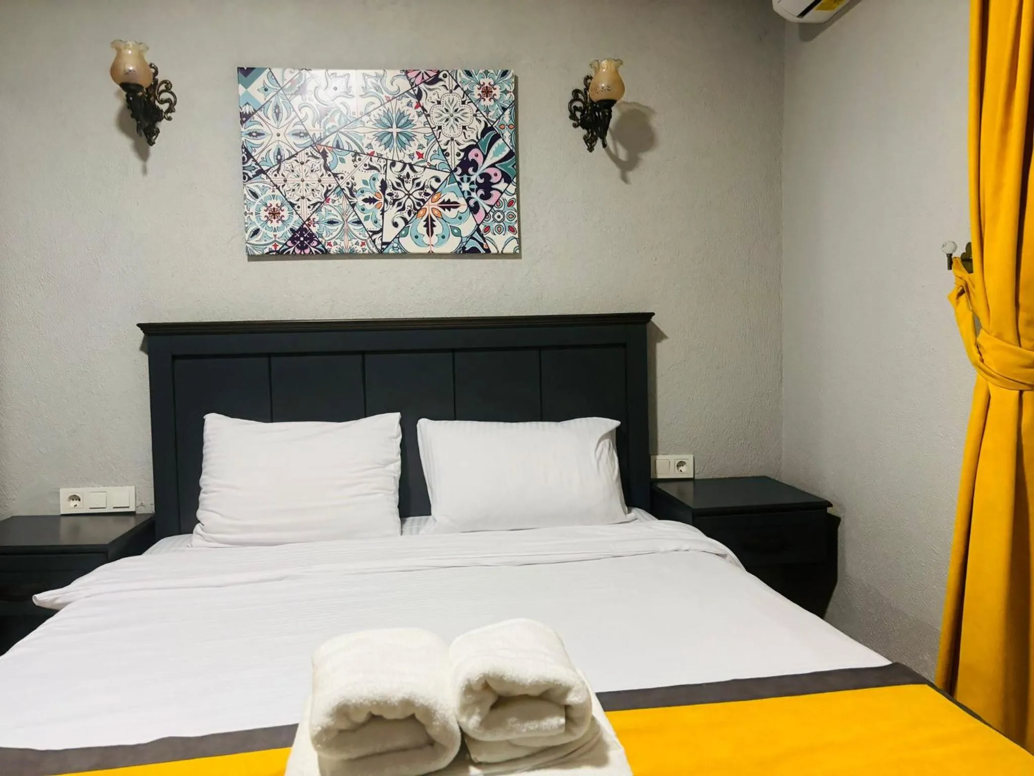 Bedroom, Bed in Lebon Hotel-Special Class