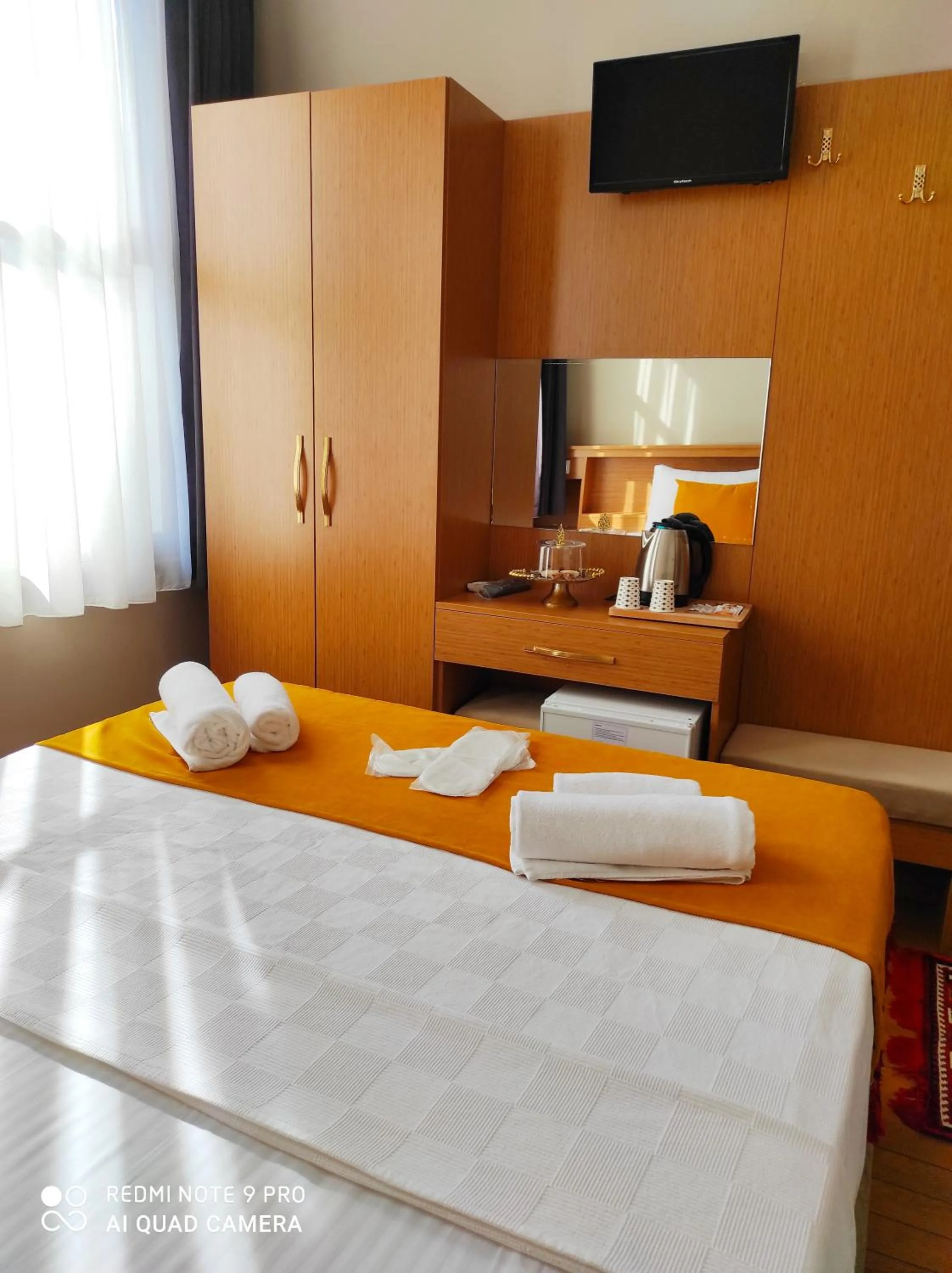 Photo of the whole room, Bed in Lebon Hotel-Special Class