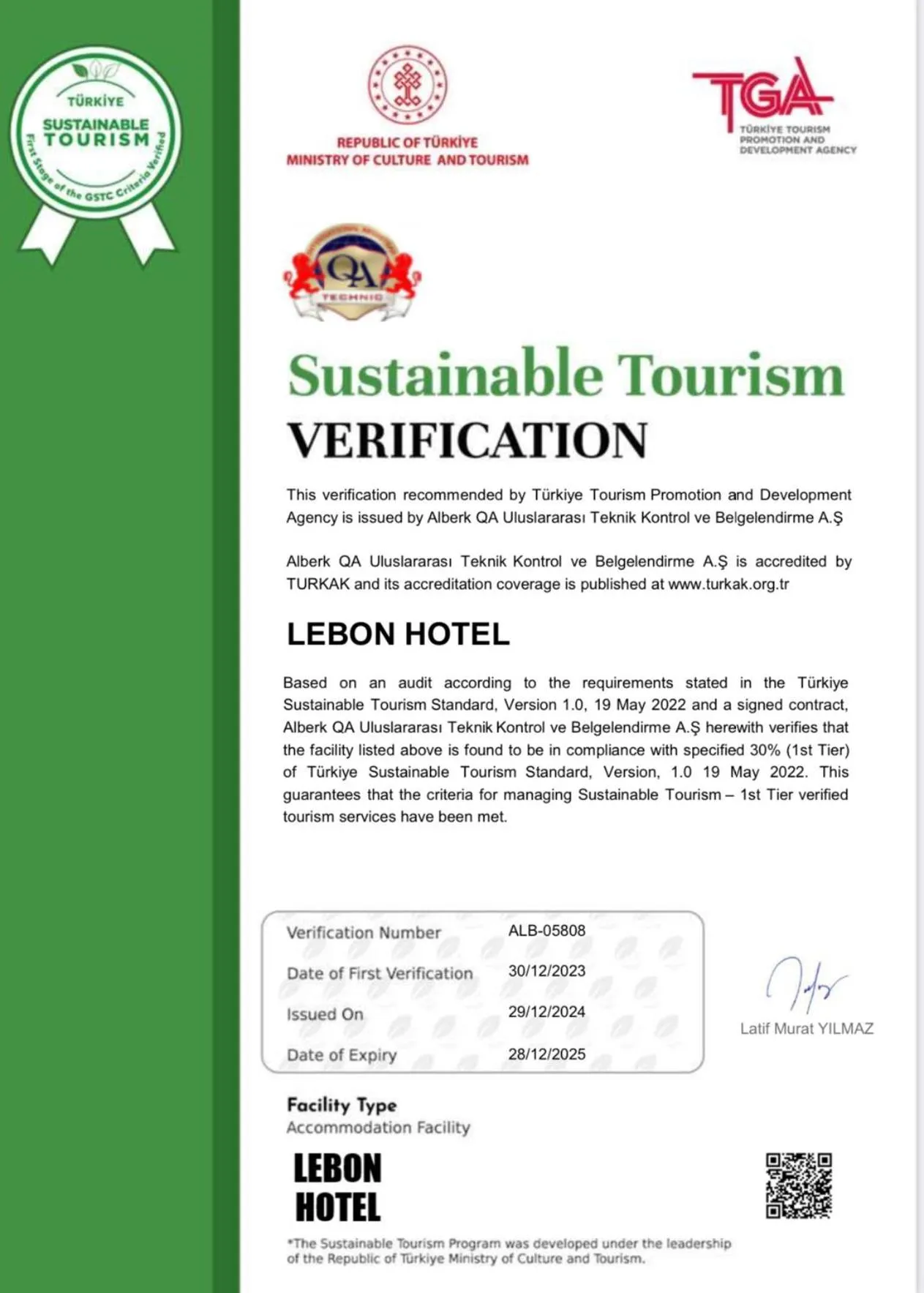 Property building in Lebon Hotel-Special Class