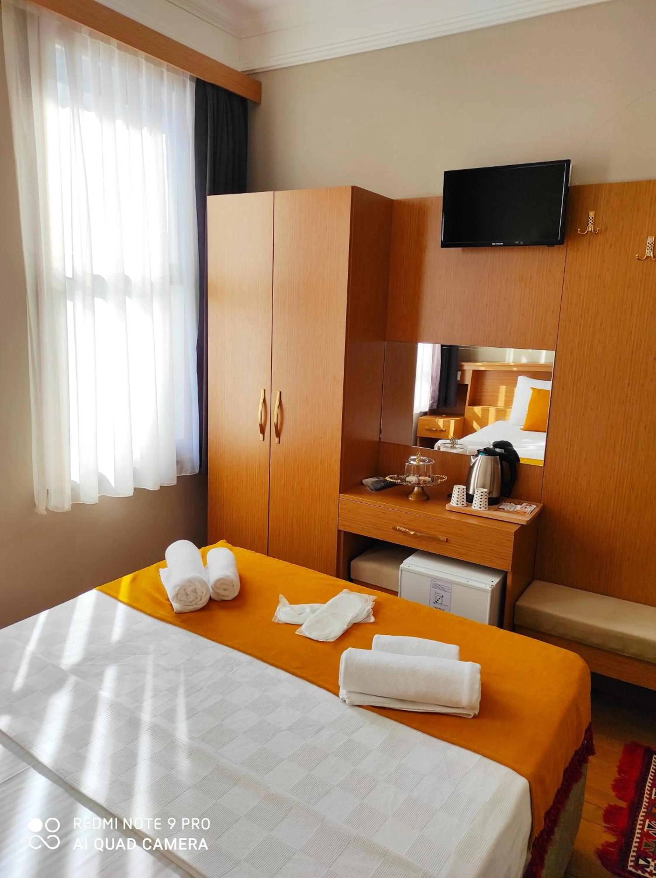 Photo of the whole room, Bed in Lebon Hotel-Special Class