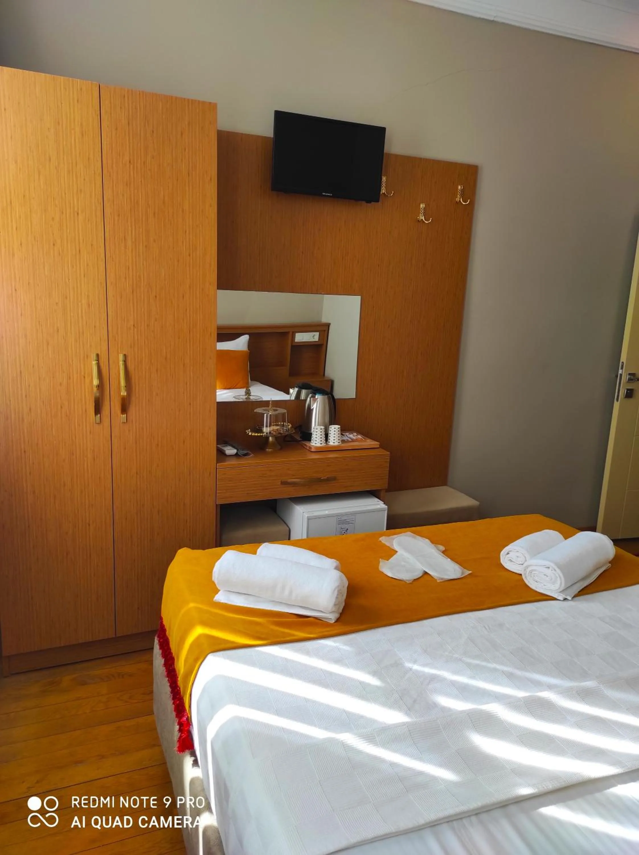 Photo of the whole room, Bed in Lebon Hotel-Special Class