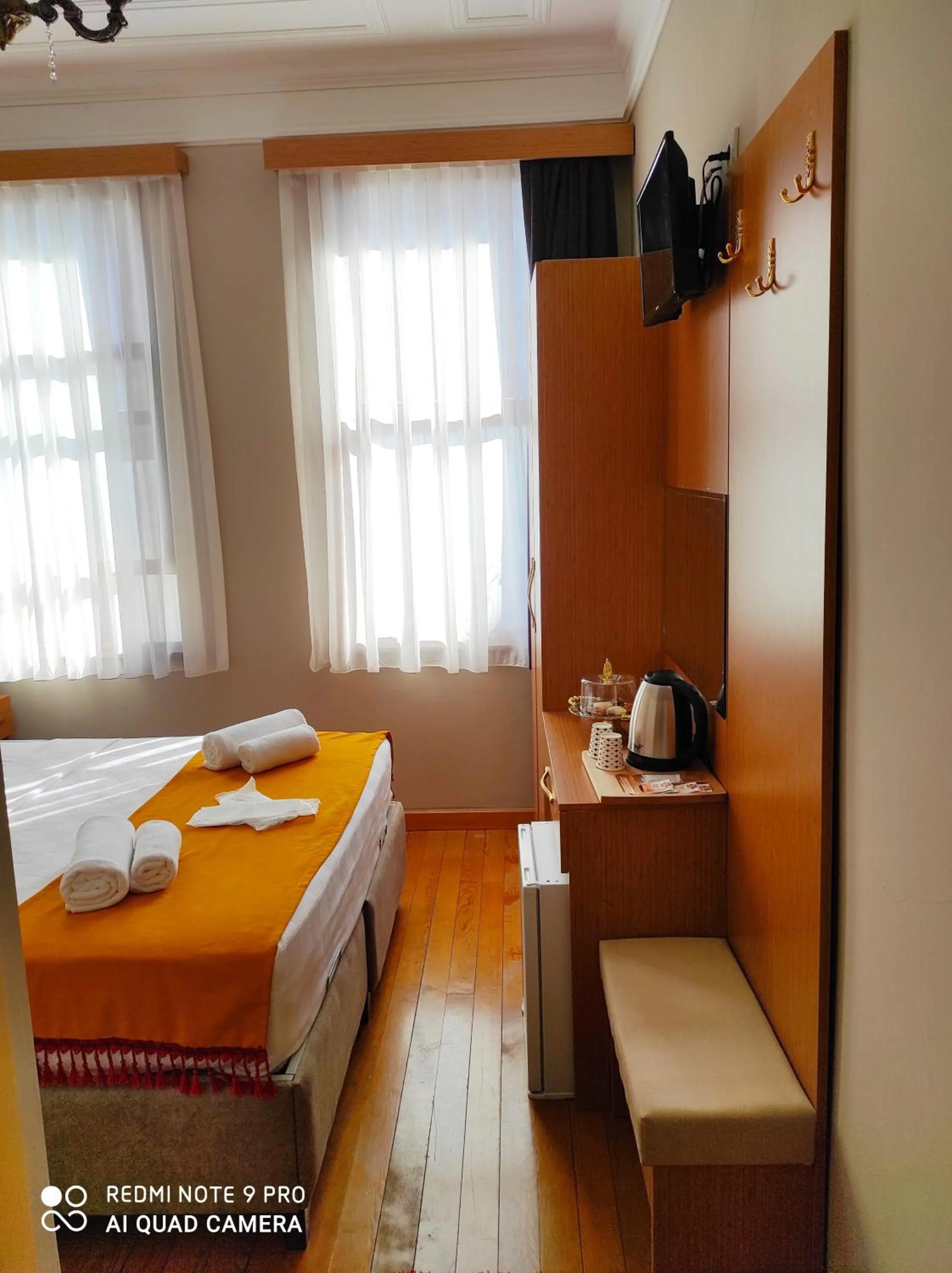 Photo of the whole room, Bed in Lebon Hotel-Special Class