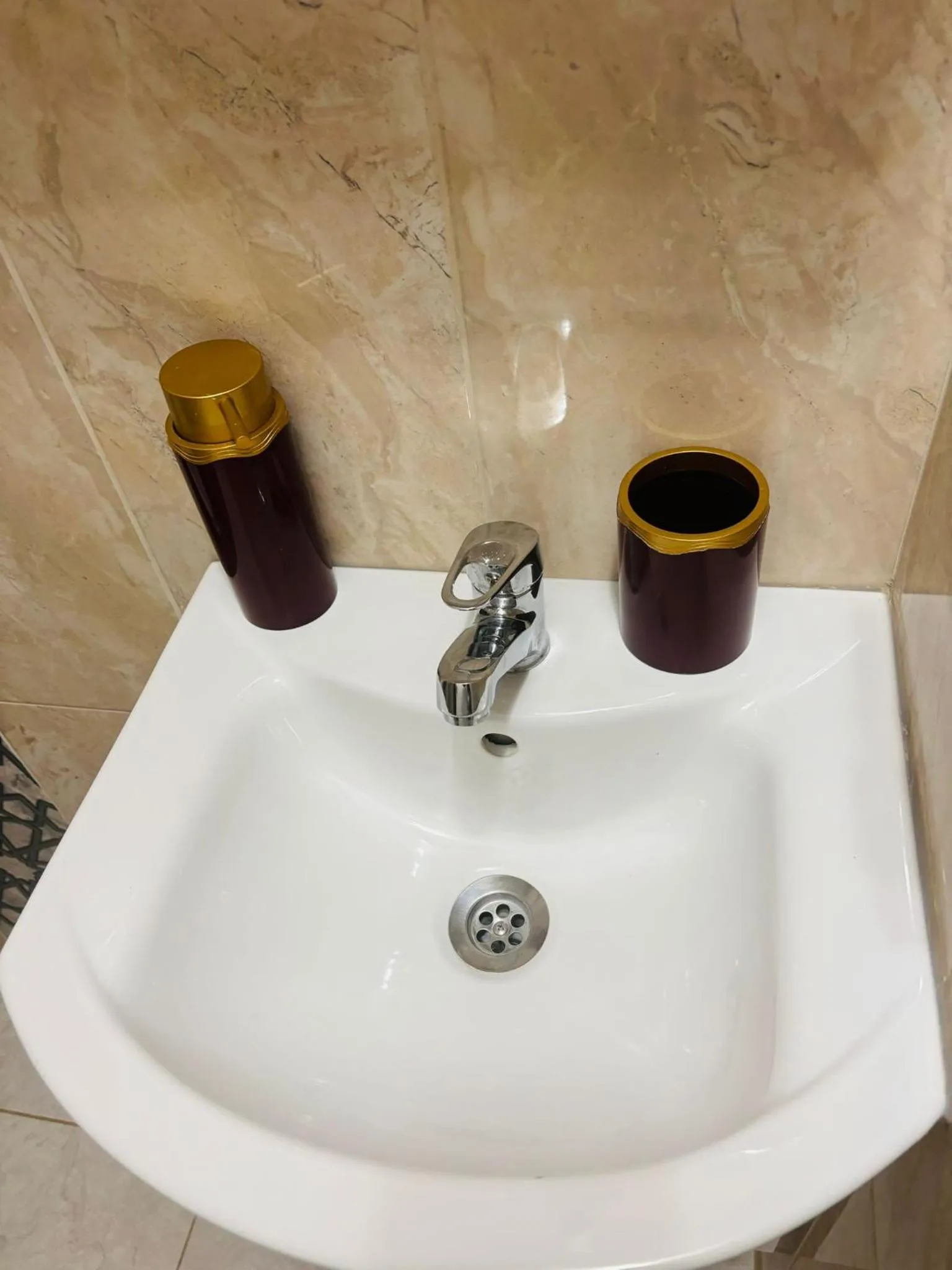 Bathroom in Lebon Hotel-Special Class