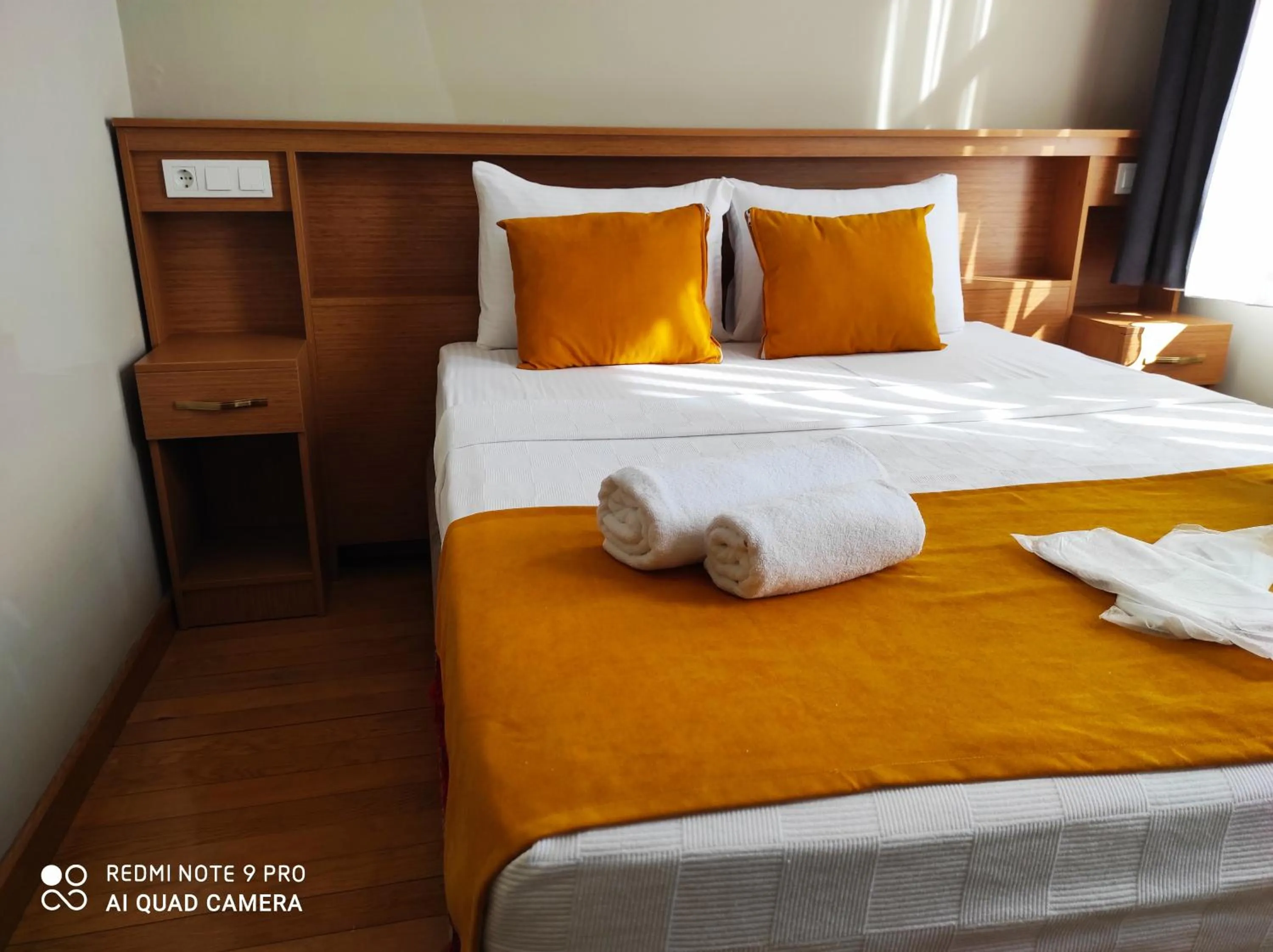 Photo of the whole room, Bed in Lebon Hotel-Special Class