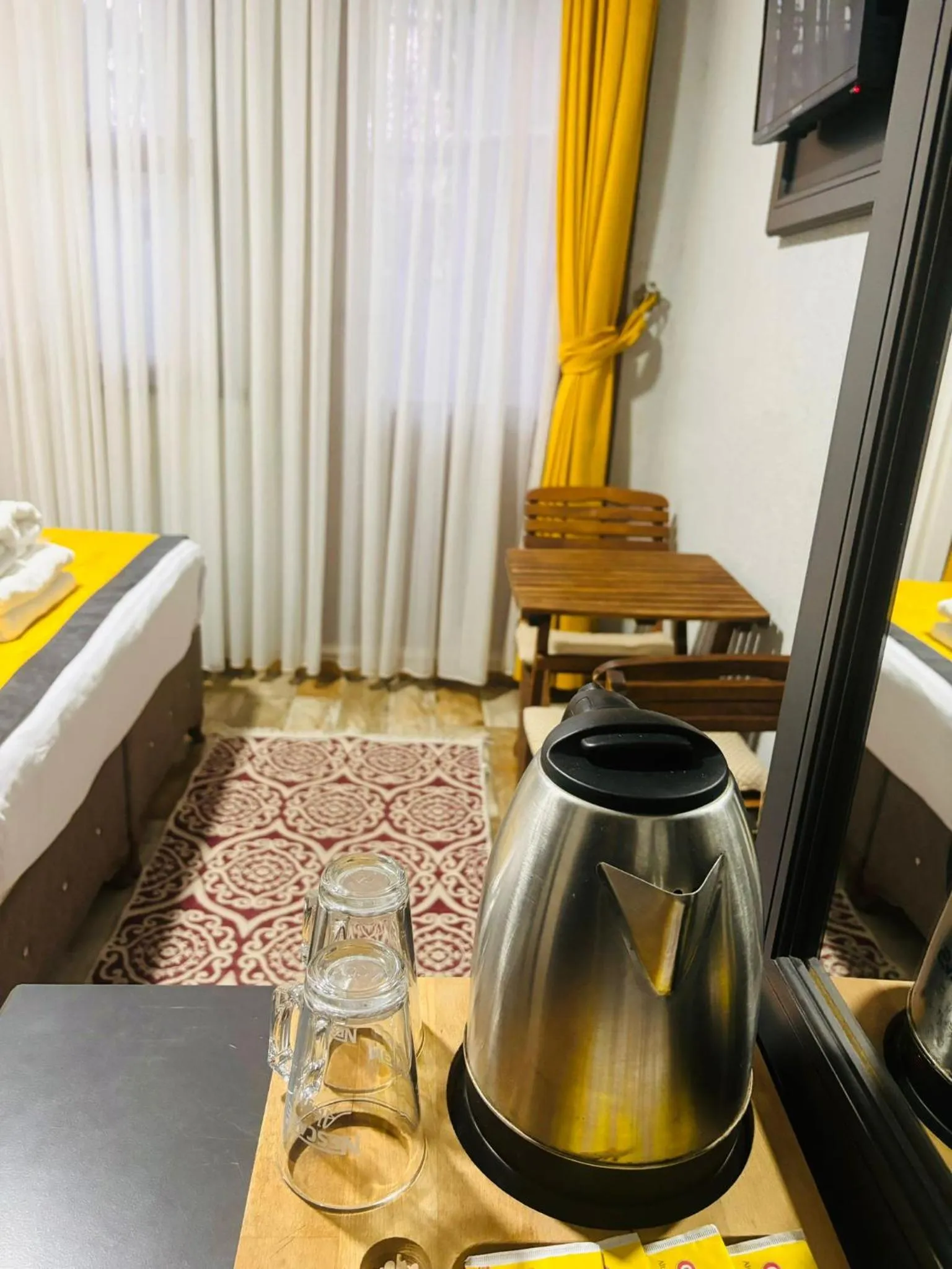 Coffee/tea facilities, Bed in Lebon Hotel-Special Class