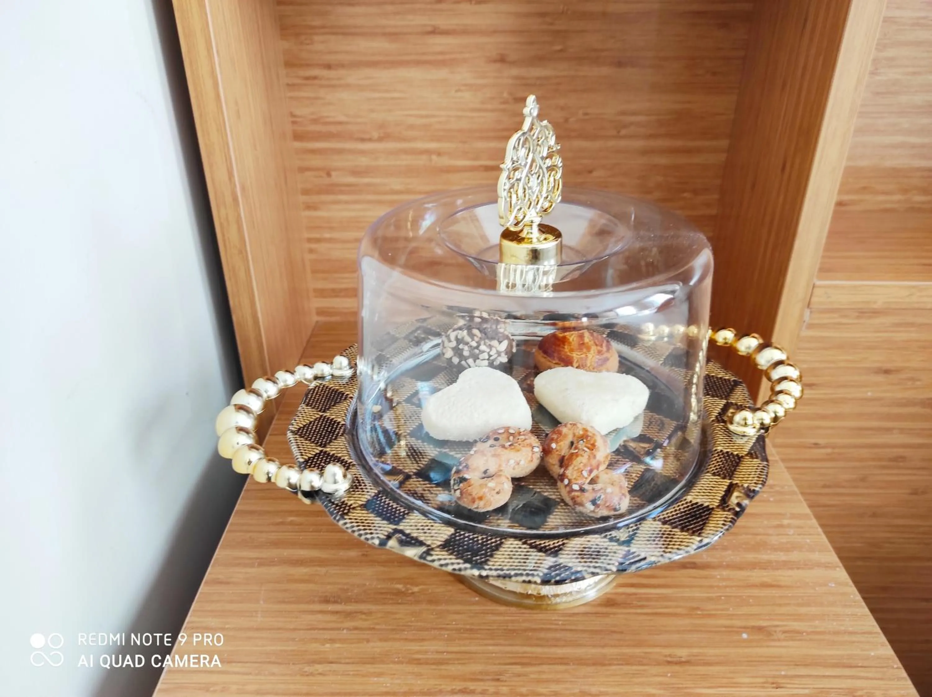 Decorative detail in Lebon Hotel-Special Class