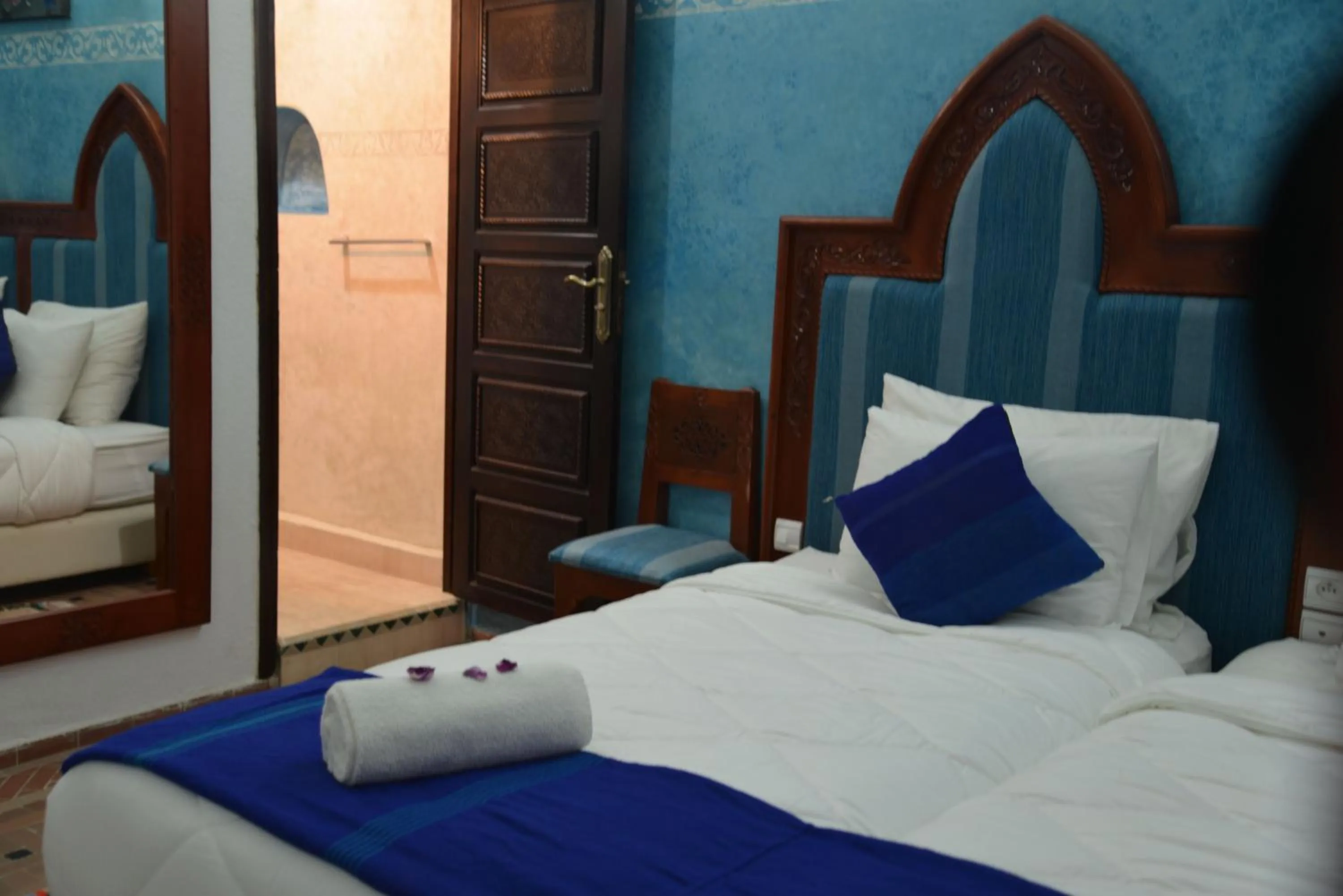 Decorative detail, Bed in Riad Nakhla