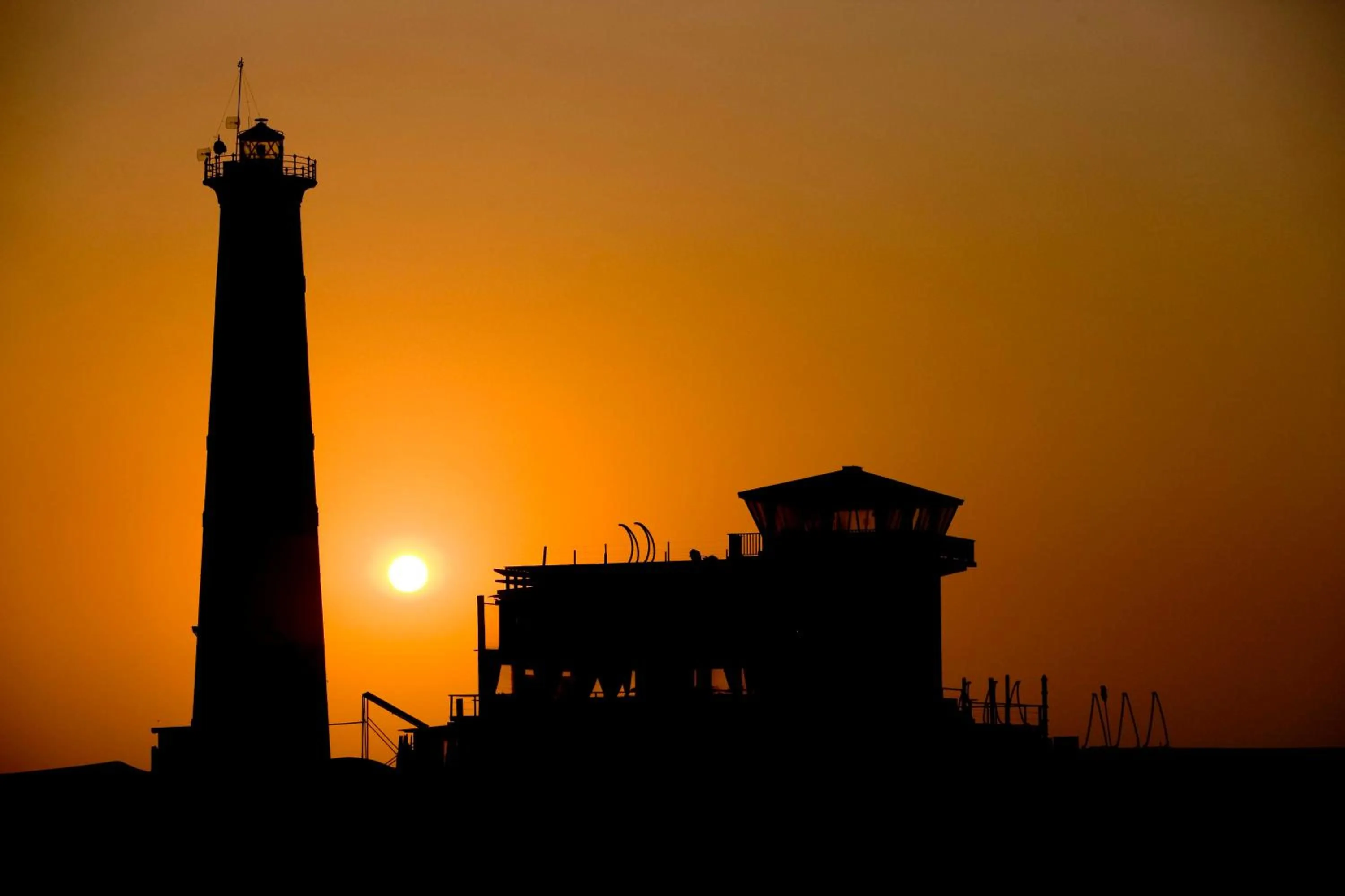 Property building in Pelican Point Lodge