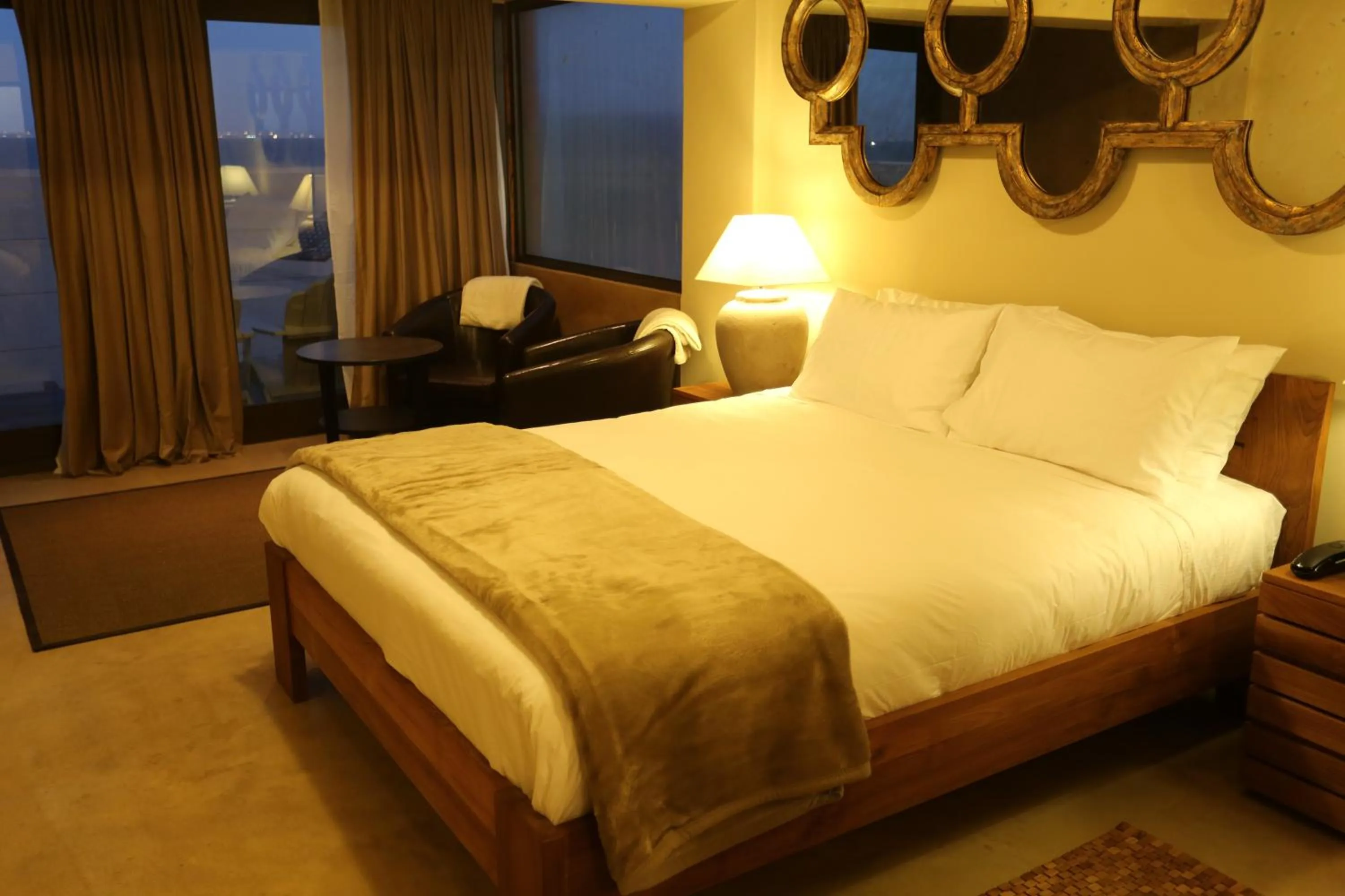 Night in Pelican Point Lodge