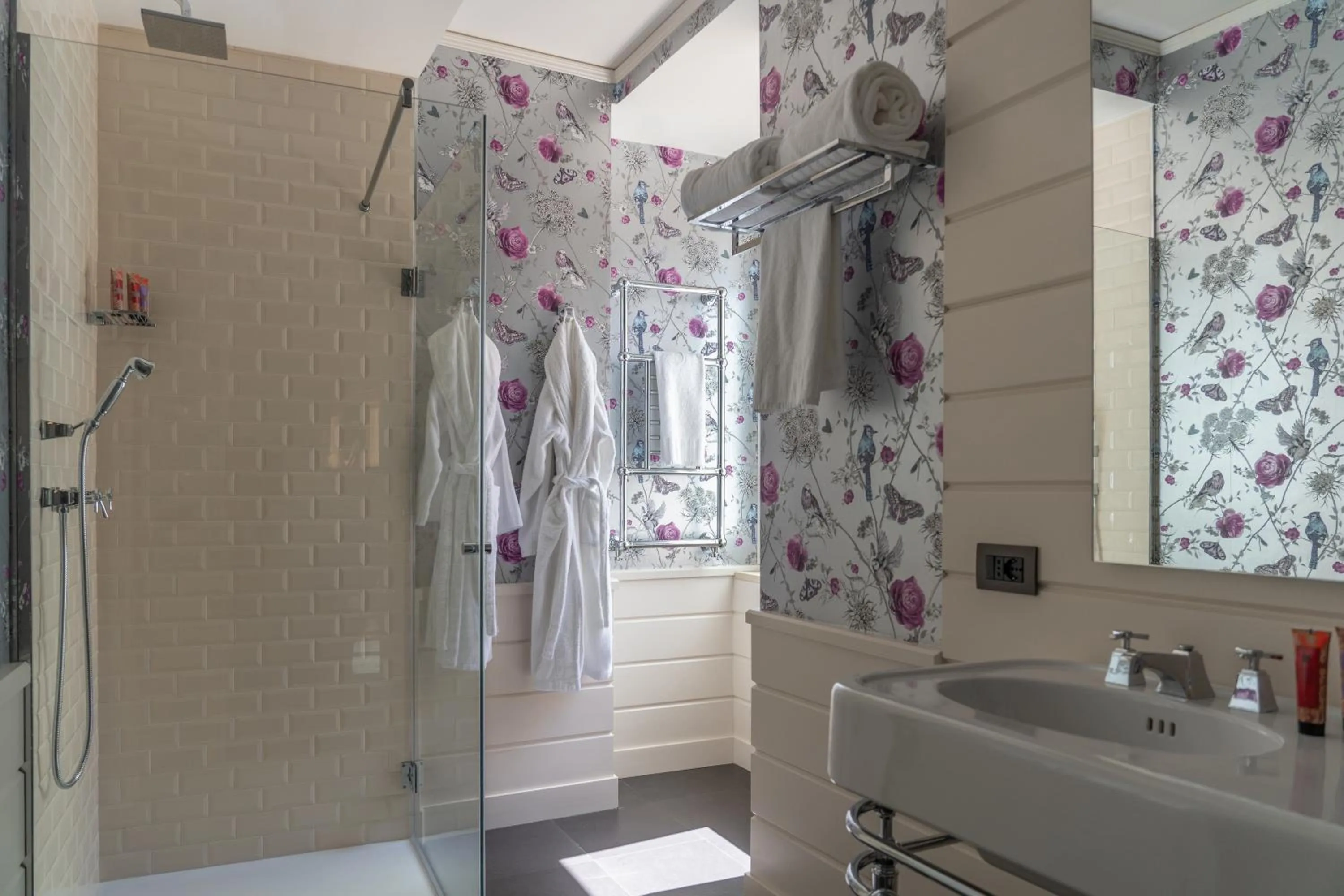 Bathroom in Q92 Noto