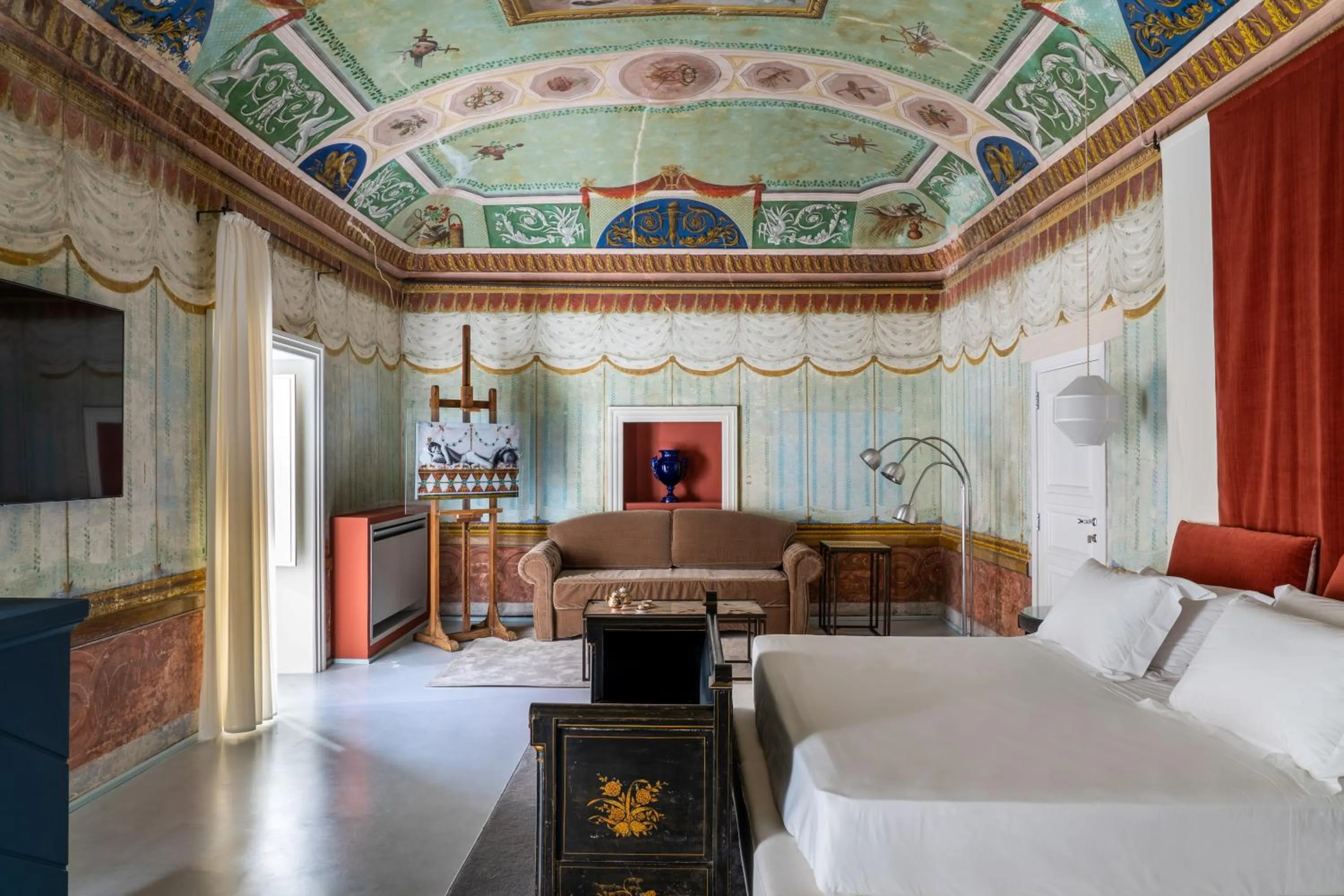 Bedroom, Bed in Q92 Noto