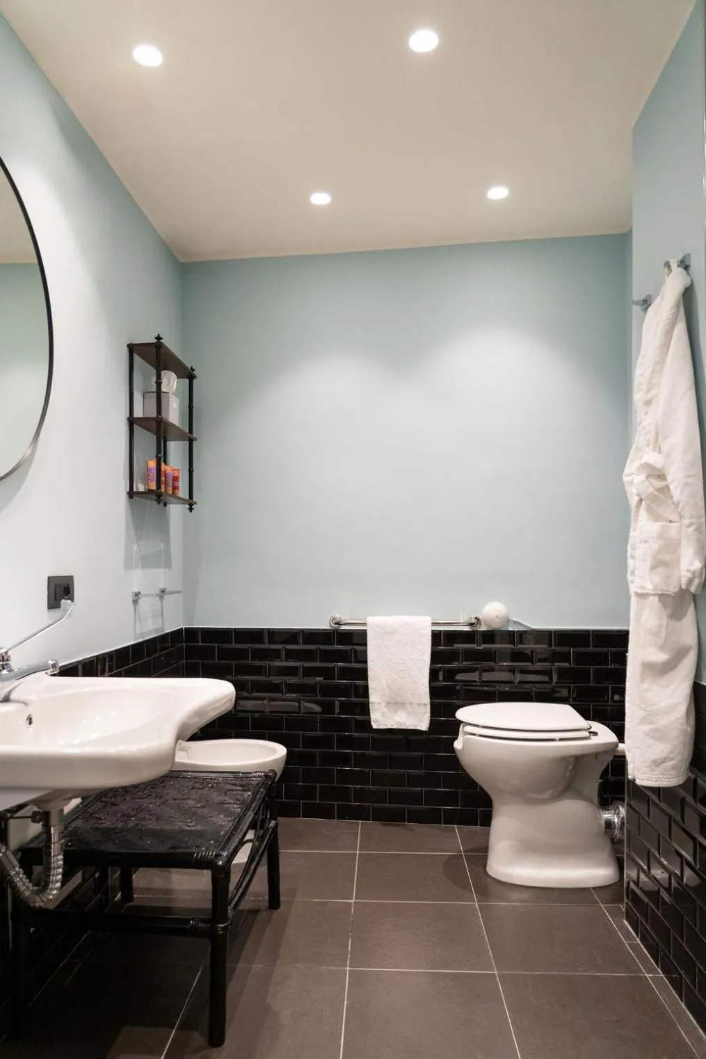 Bathroom in Q92 Noto