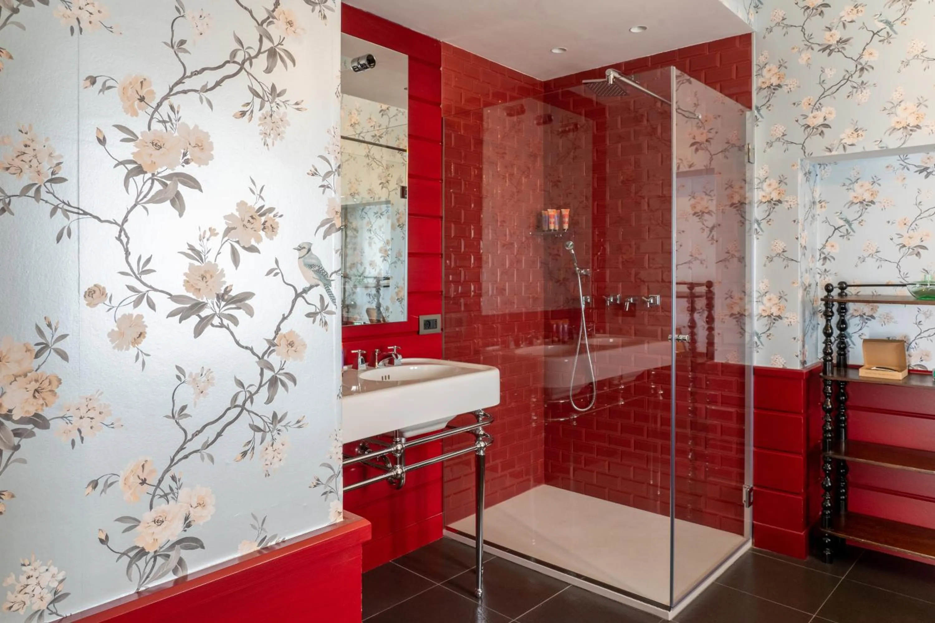 Bathroom in Q92 Noto