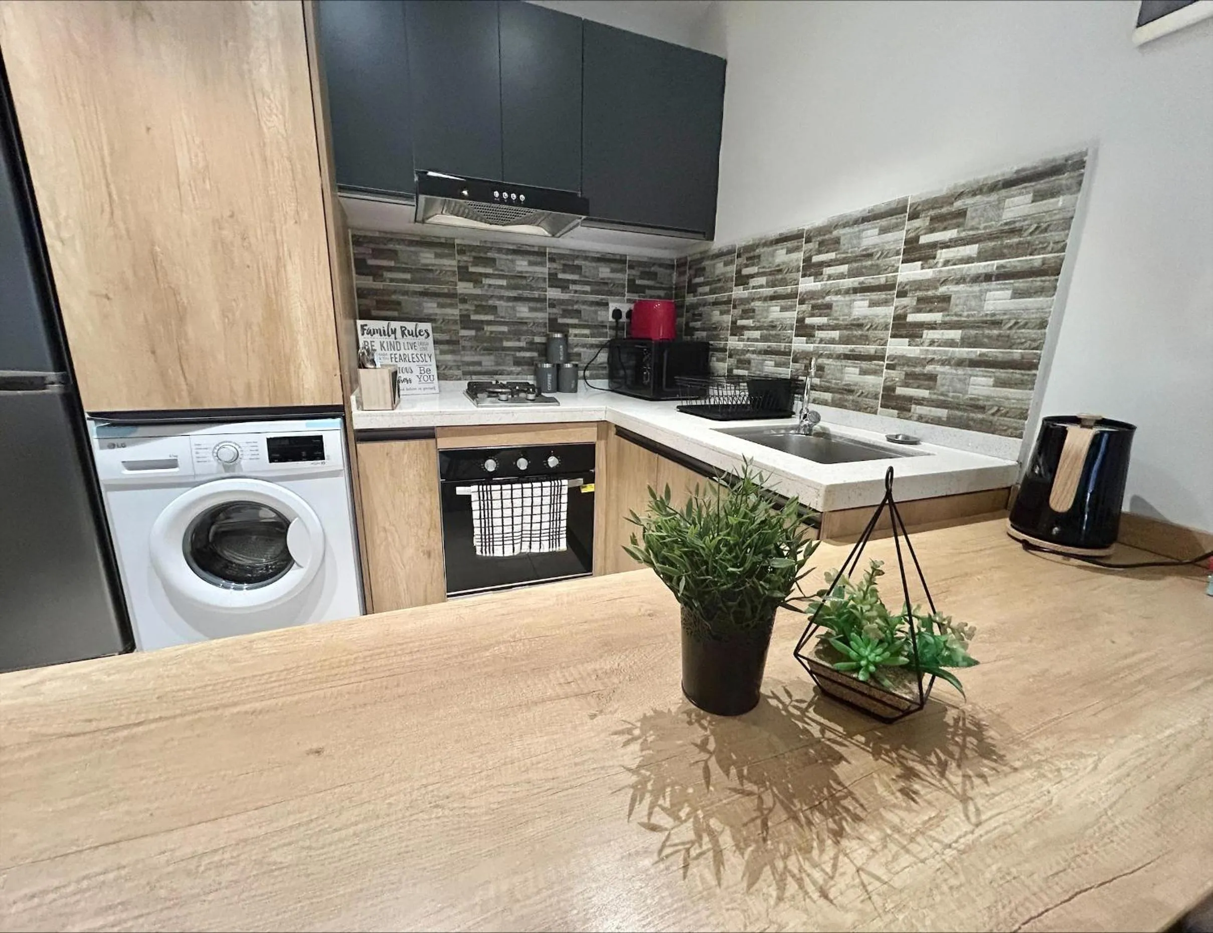 microwave in Forest View Apartments