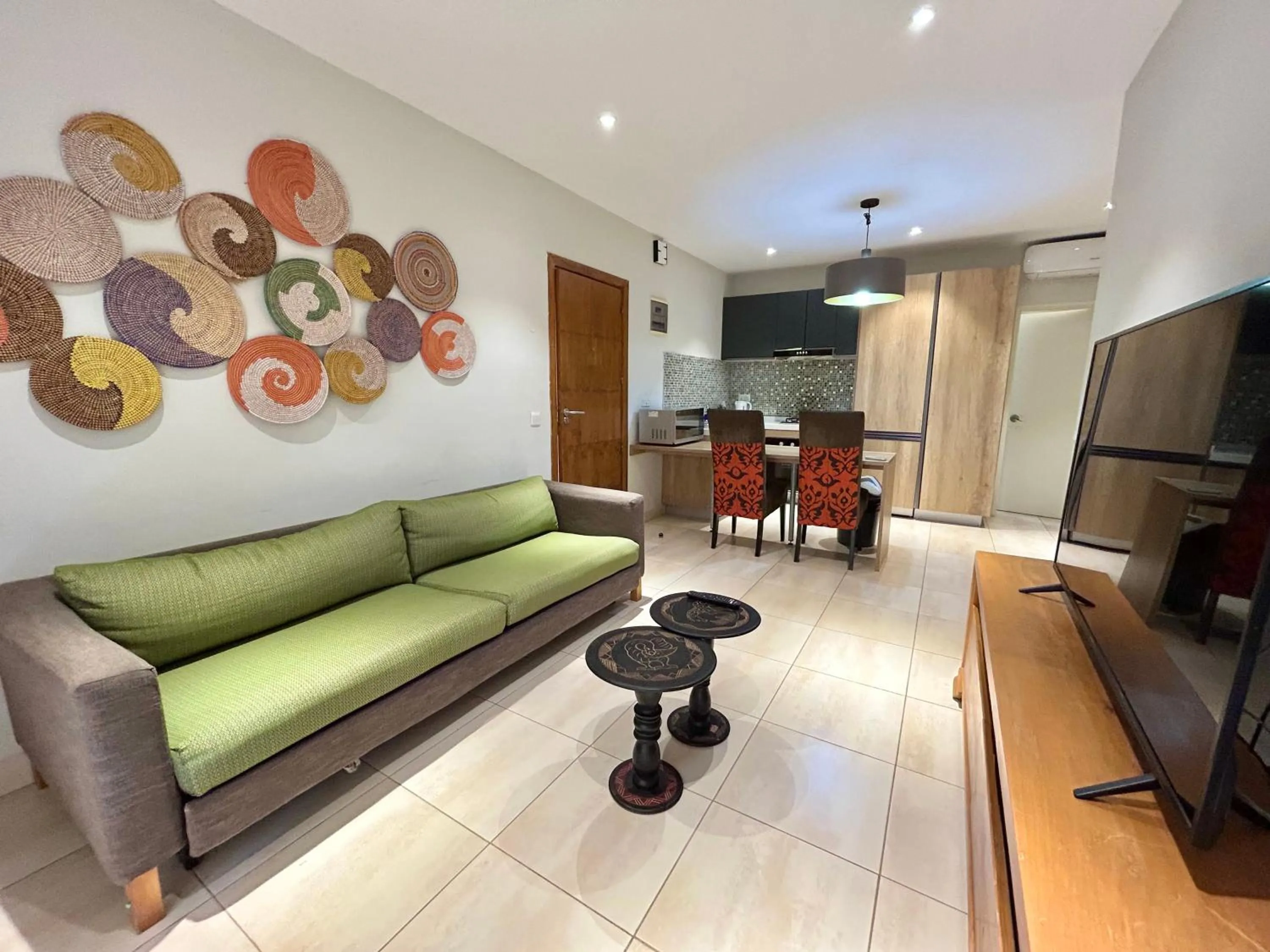 Seating area in Forest View Apartments