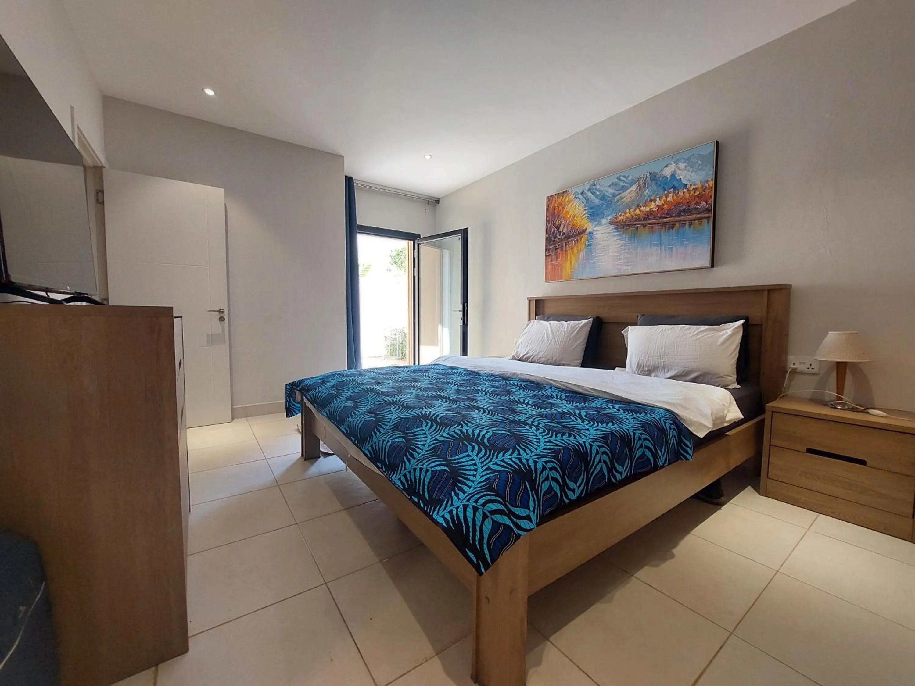 Bed in Forest View Apartments