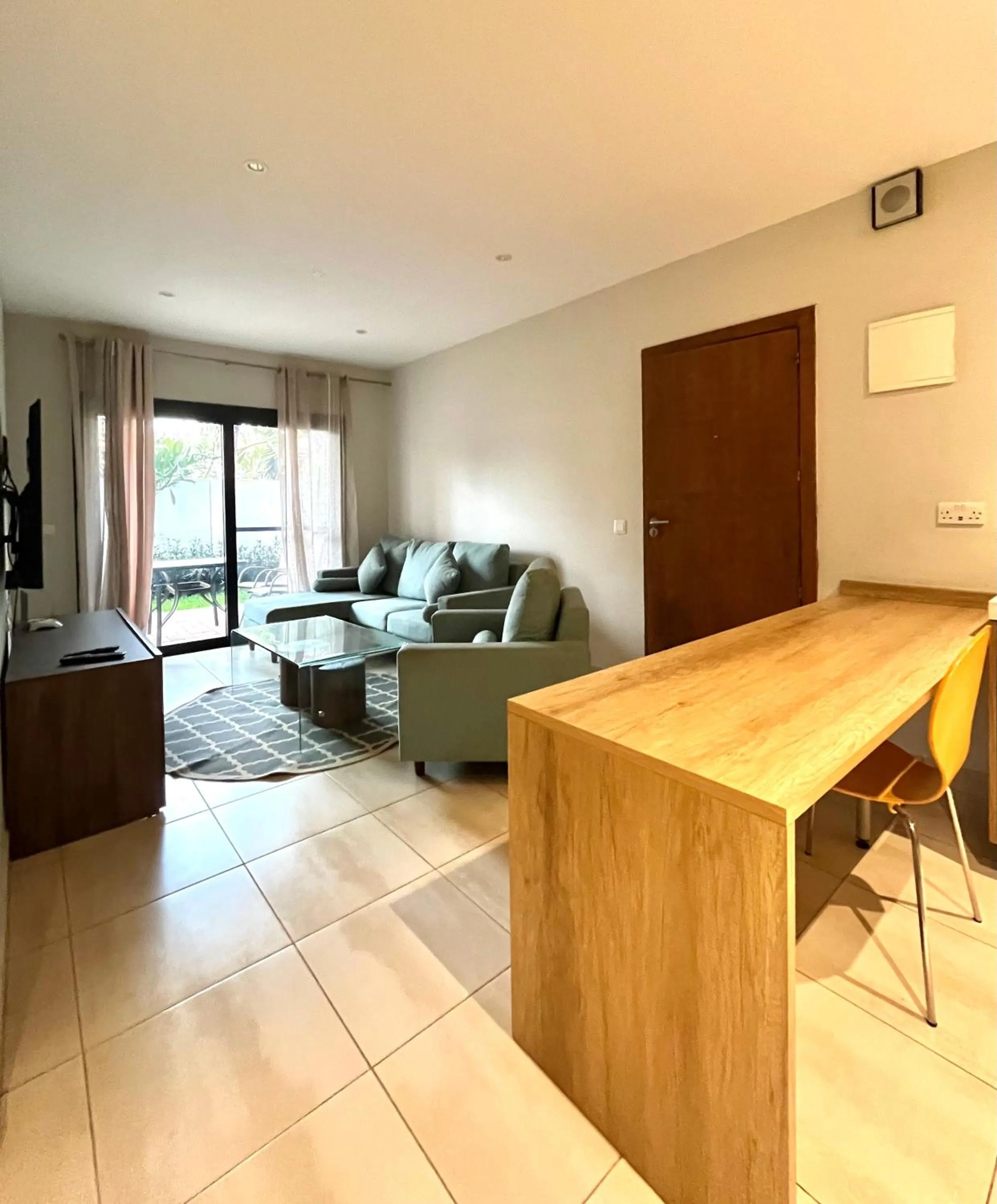 TV and multimedia in Forest View Apartments