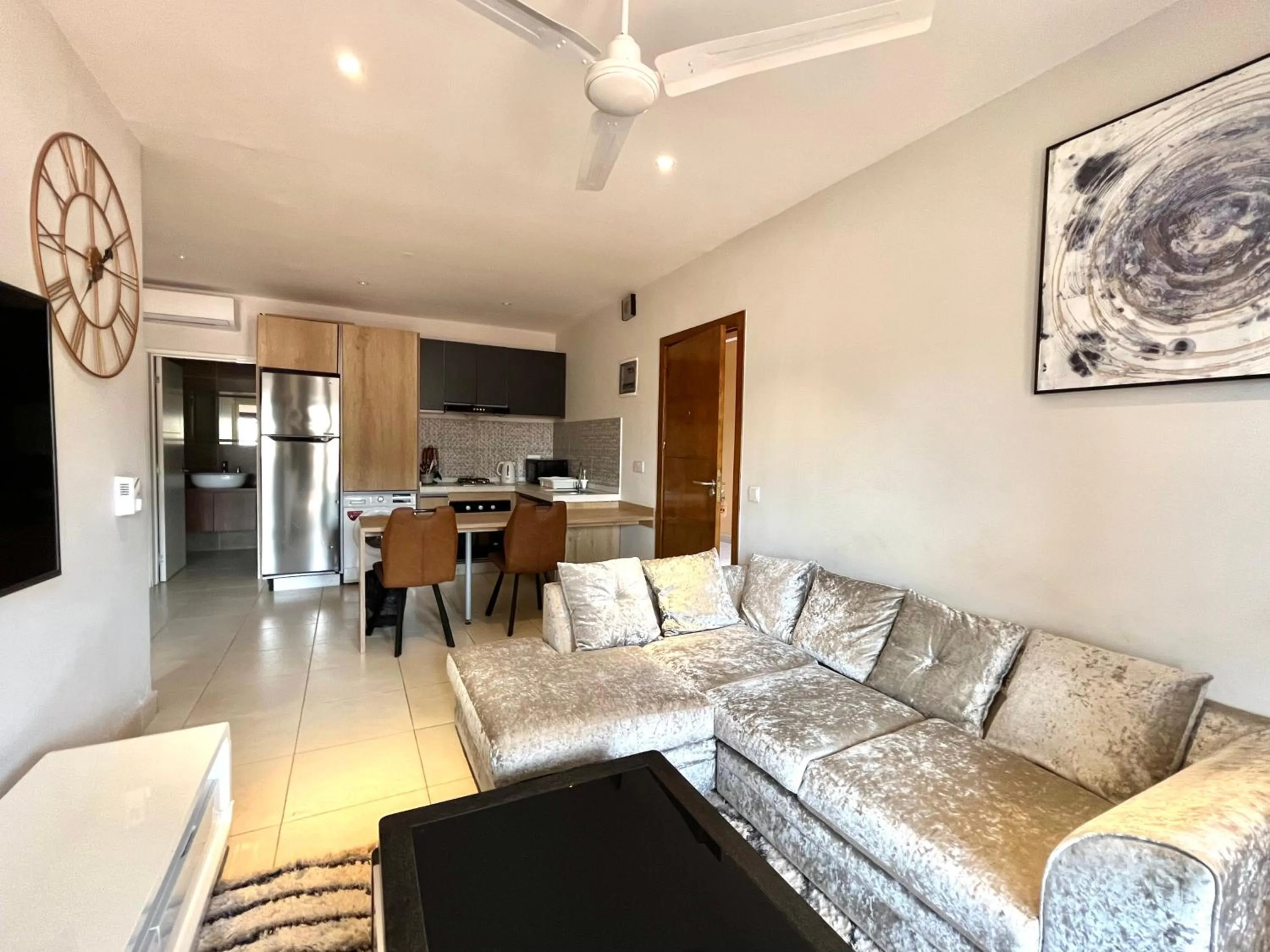 TV and multimedia in Forest View Apartments