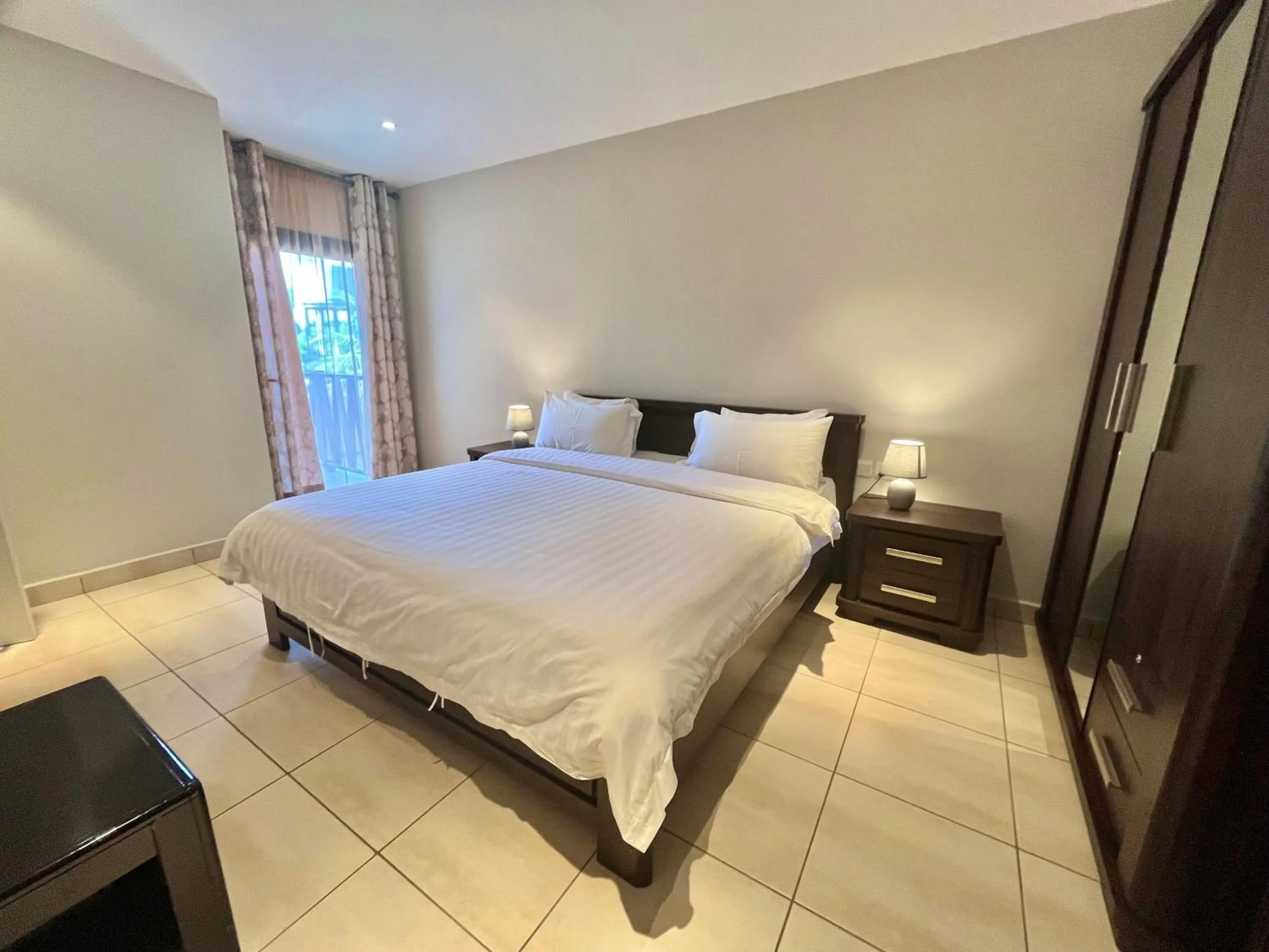 Bed in Forest View Apartments