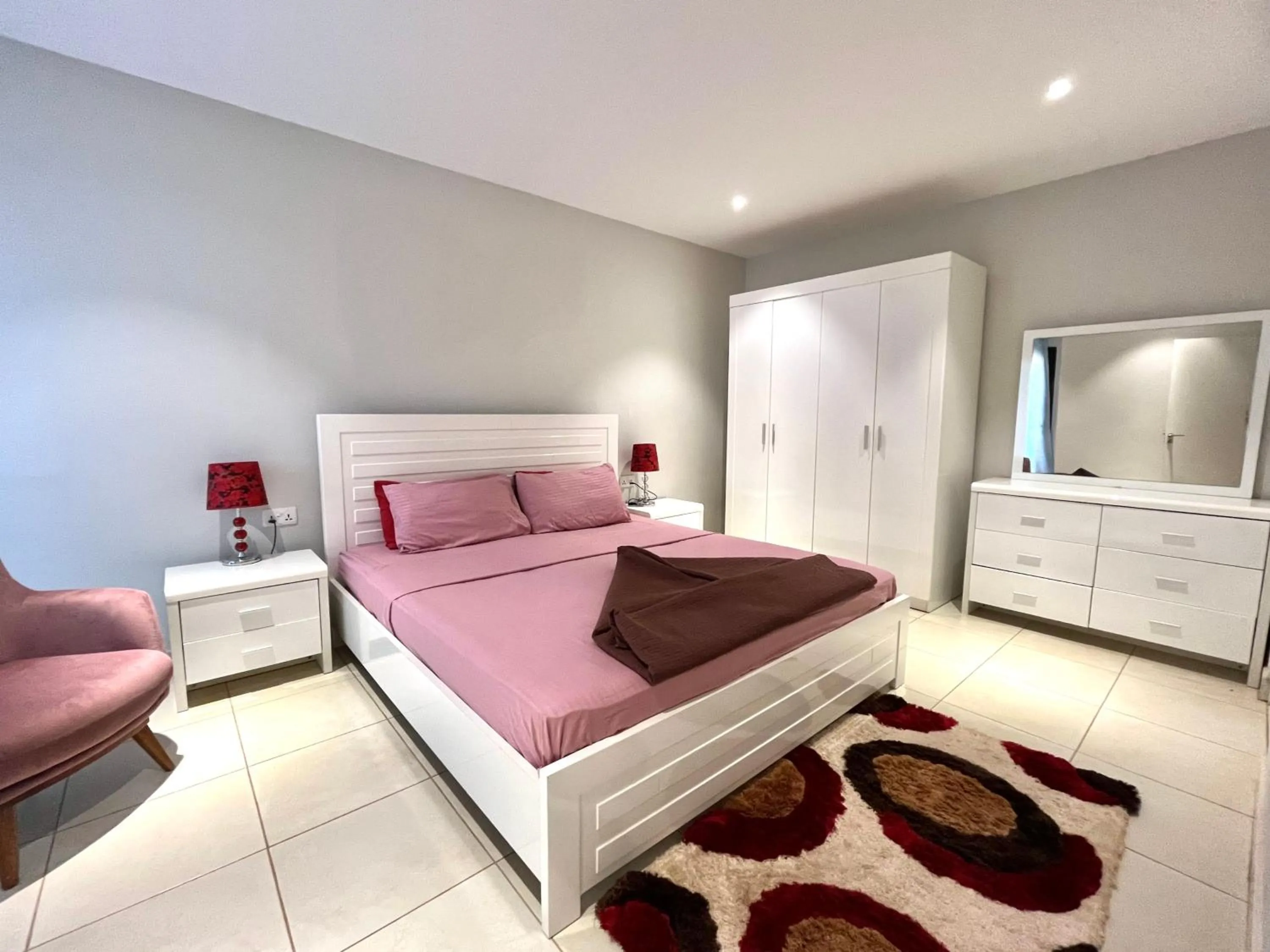 Bed in Forest View Apartments