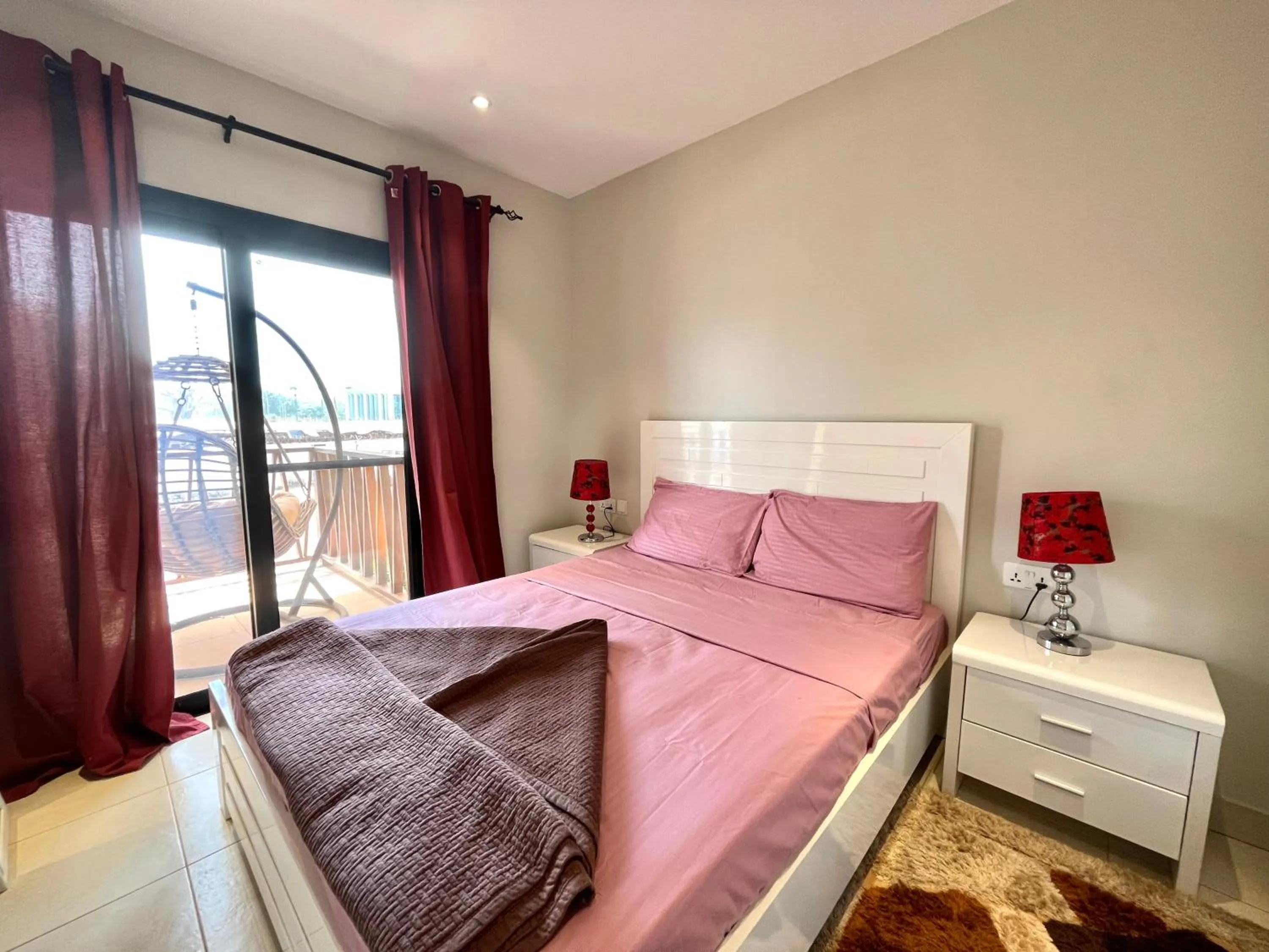 Bed in Forest View Apartments