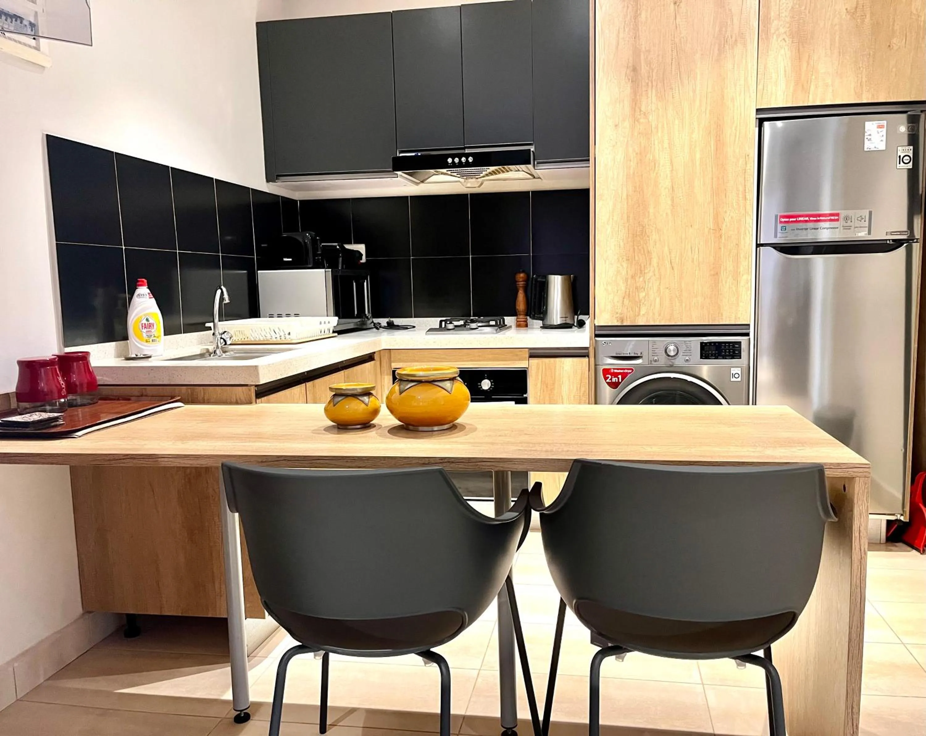 Kitchen or kitchenette in Forest View Apartments