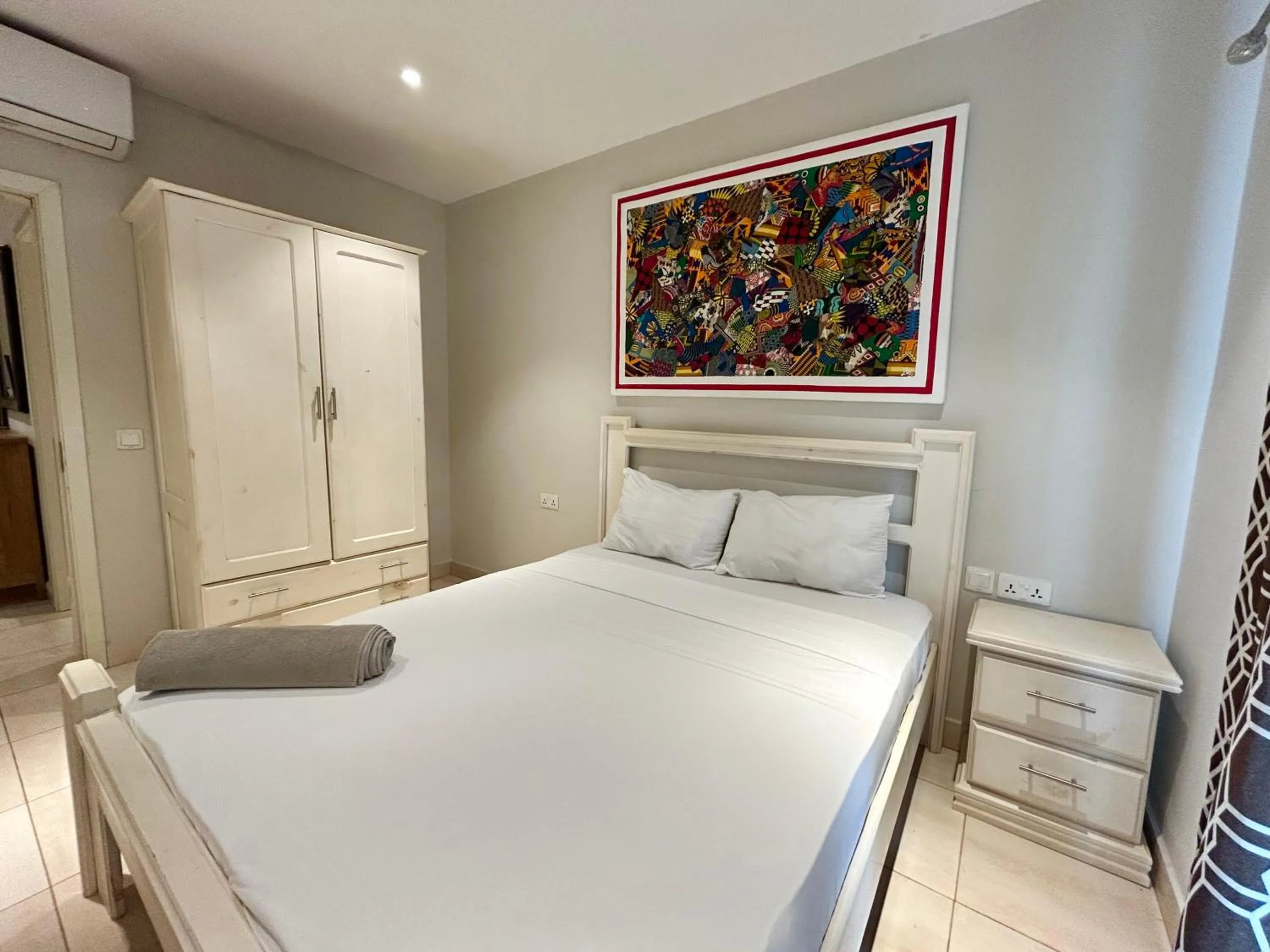 Bed in Forest View Apartments