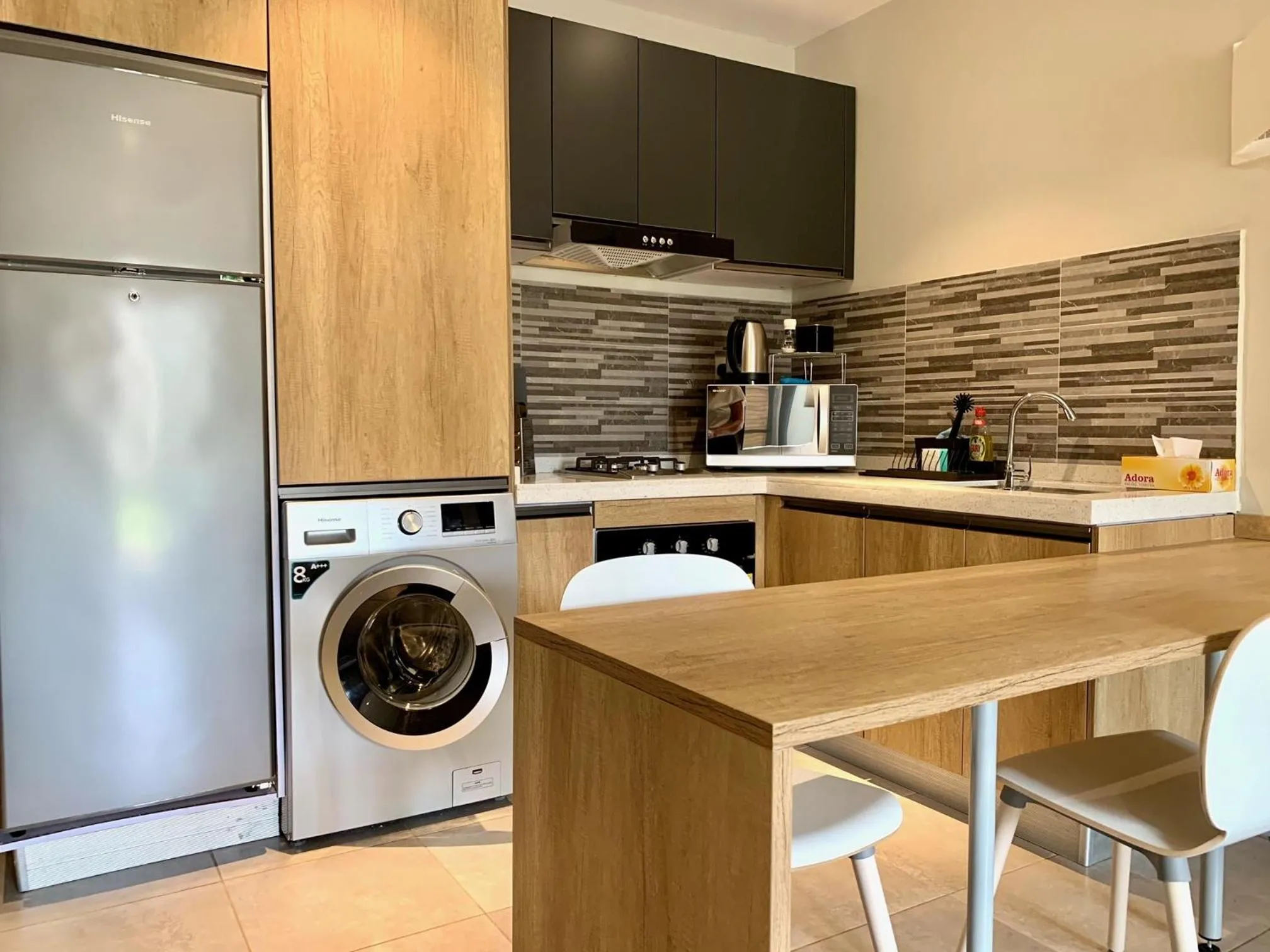 Kitchen or kitchenette in Forest View Apartments