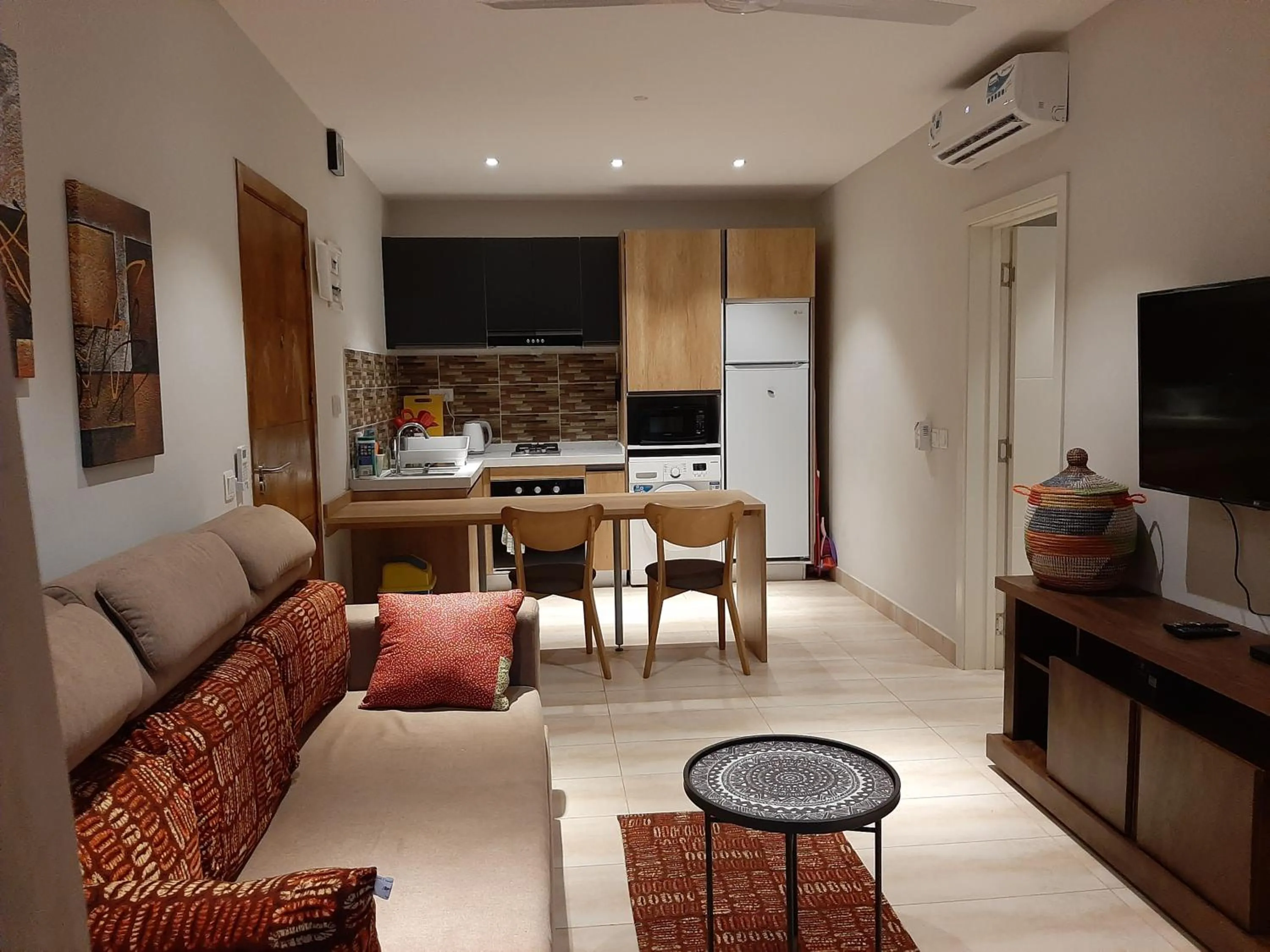 Kitchen or kitchenette in Forest View Apartments