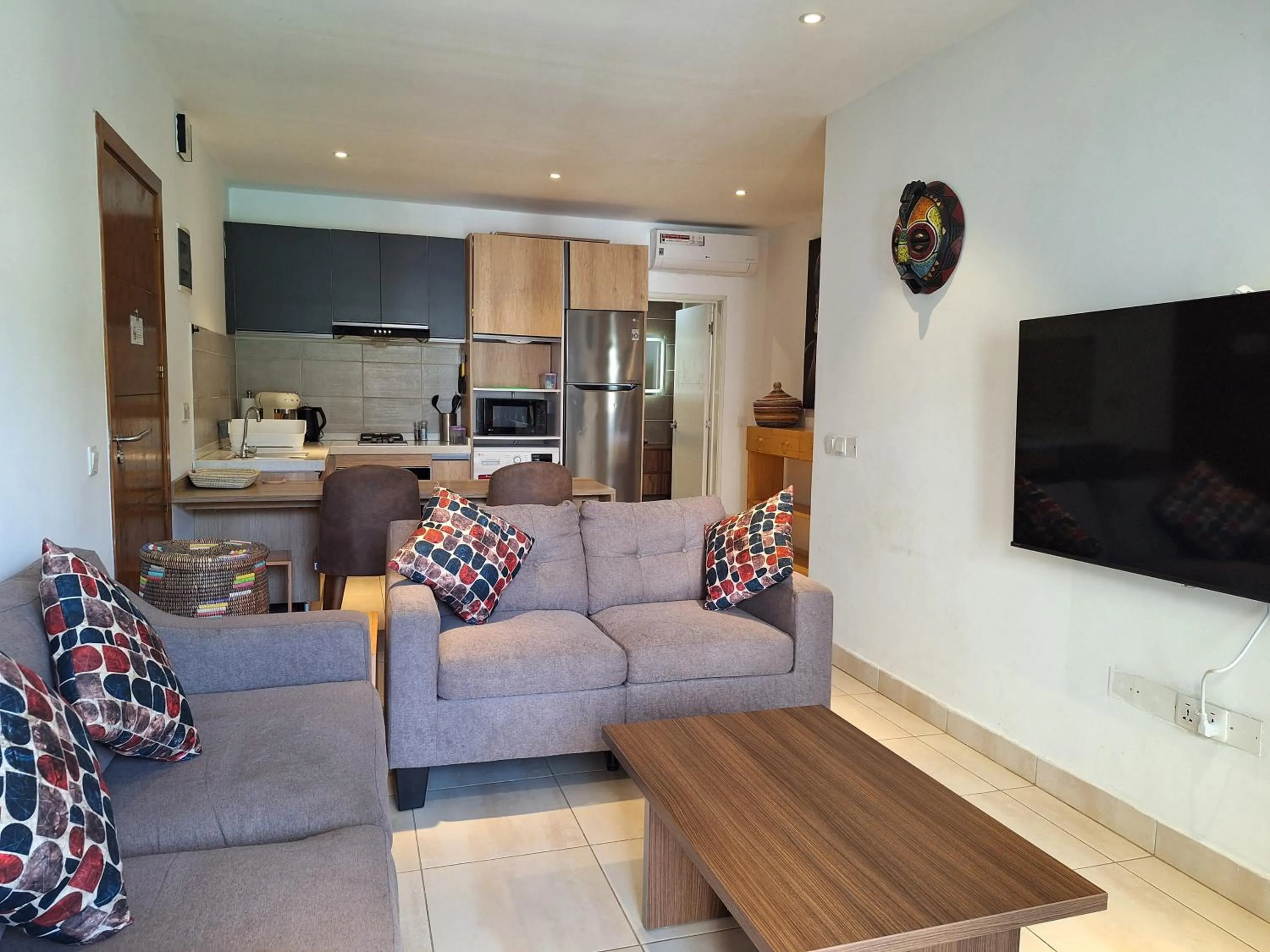 TV and multimedia in Forest View Apartments