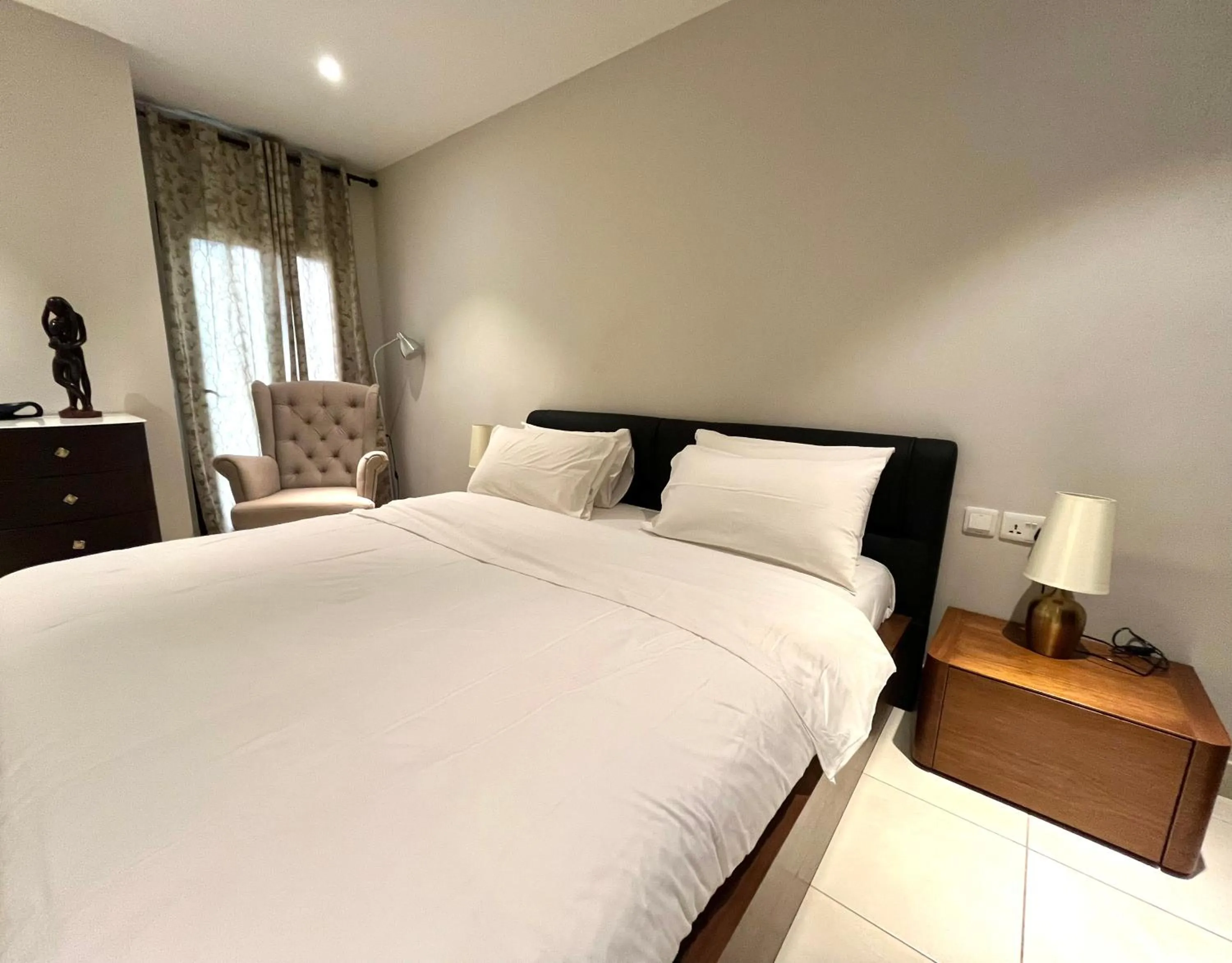 Bed in Forest View Apartments