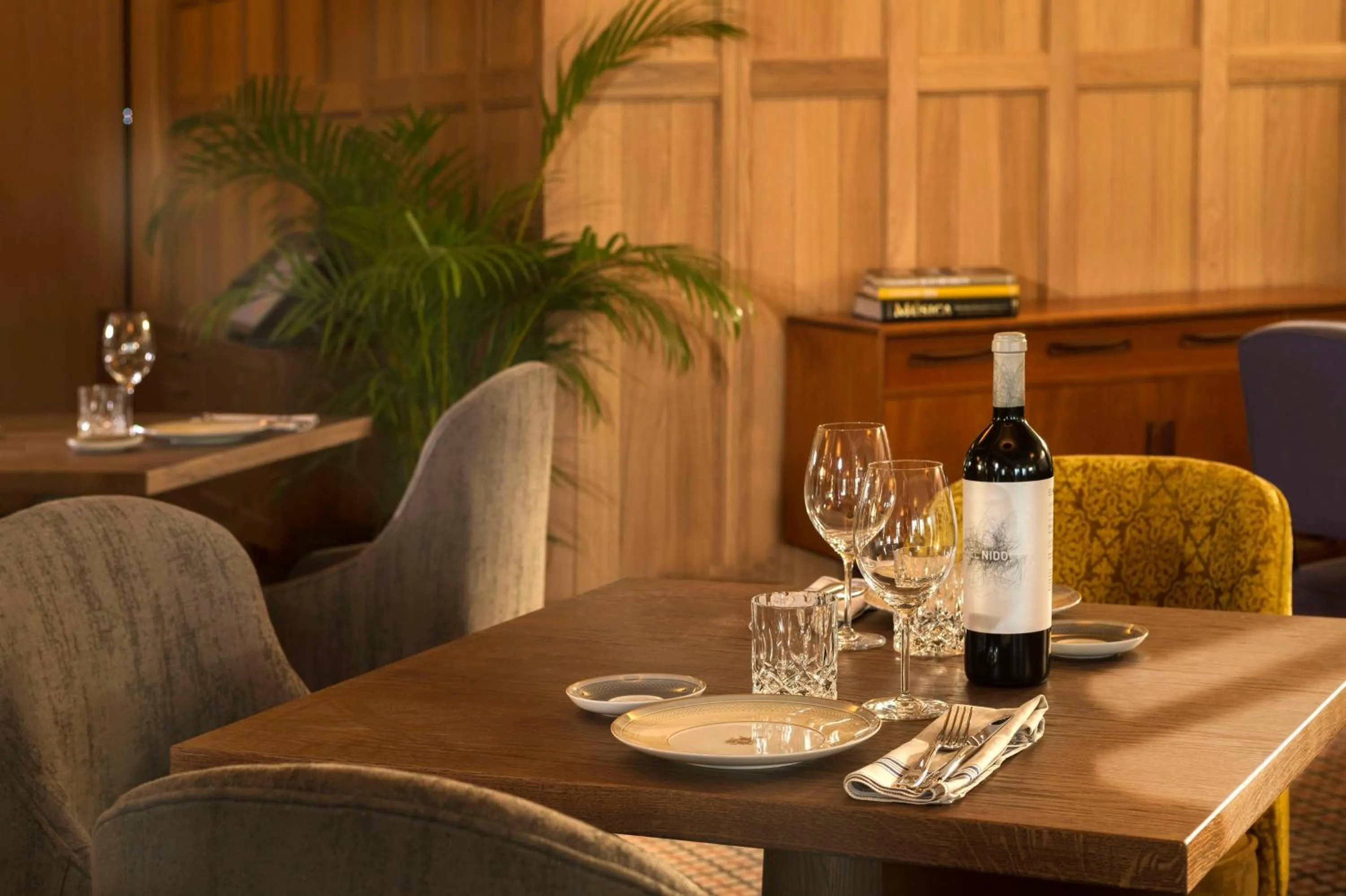 Food and drinks in NH Collection Madrid Suecia