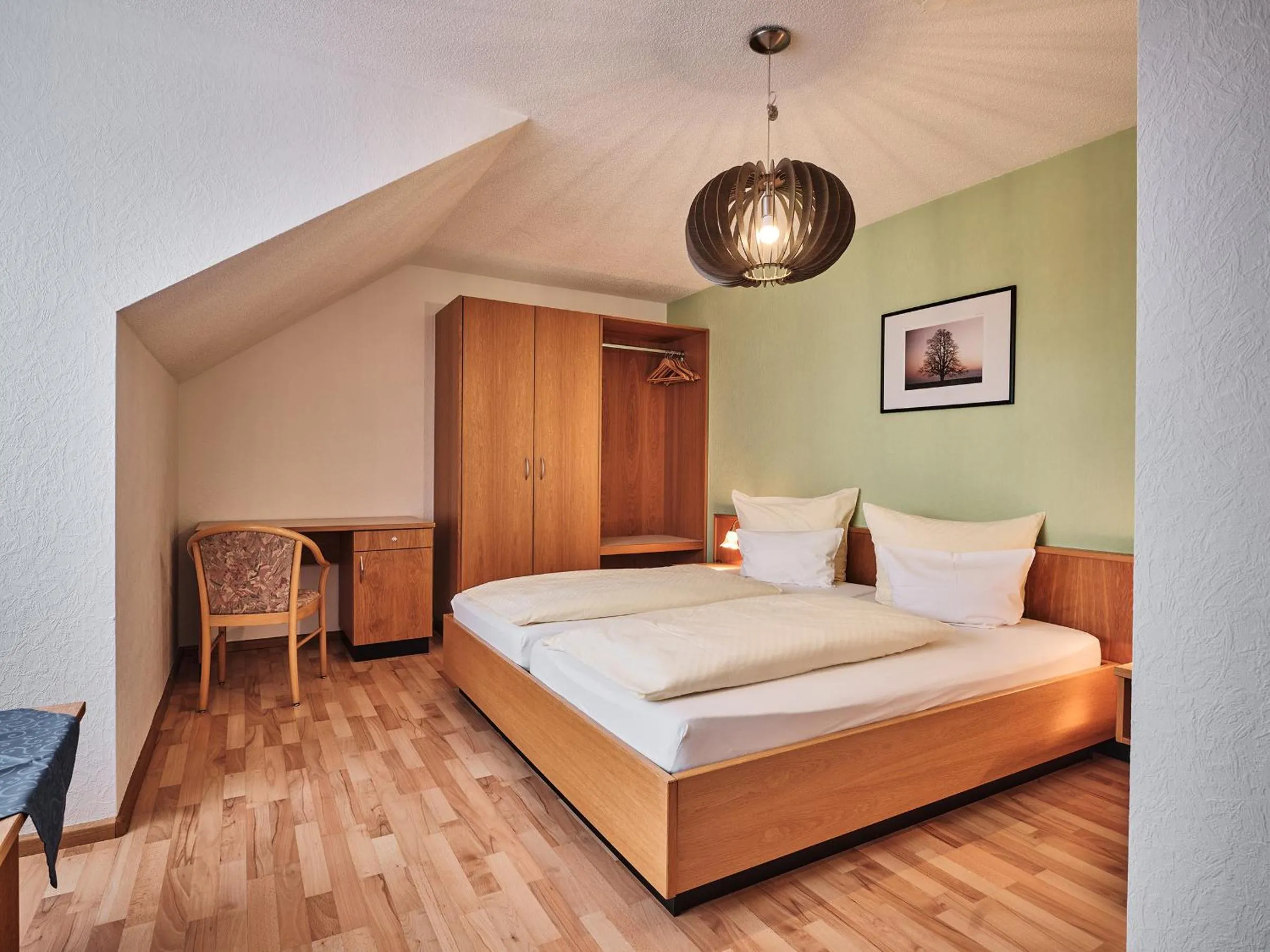 Bedroom, Bed in TIPTOP Hotel am Hochrhein