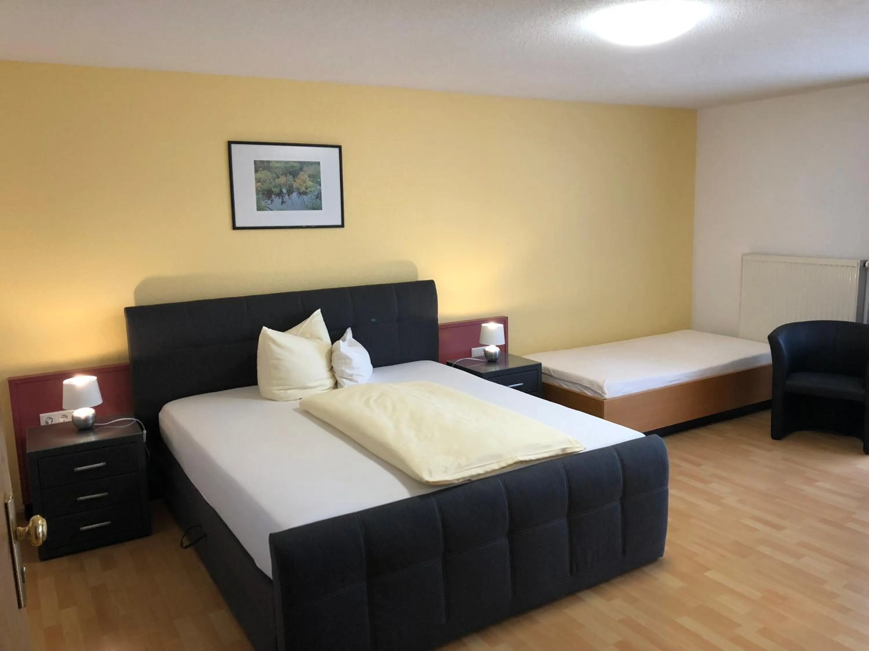 Bed in TIPTOP Hotel am Hochrhein