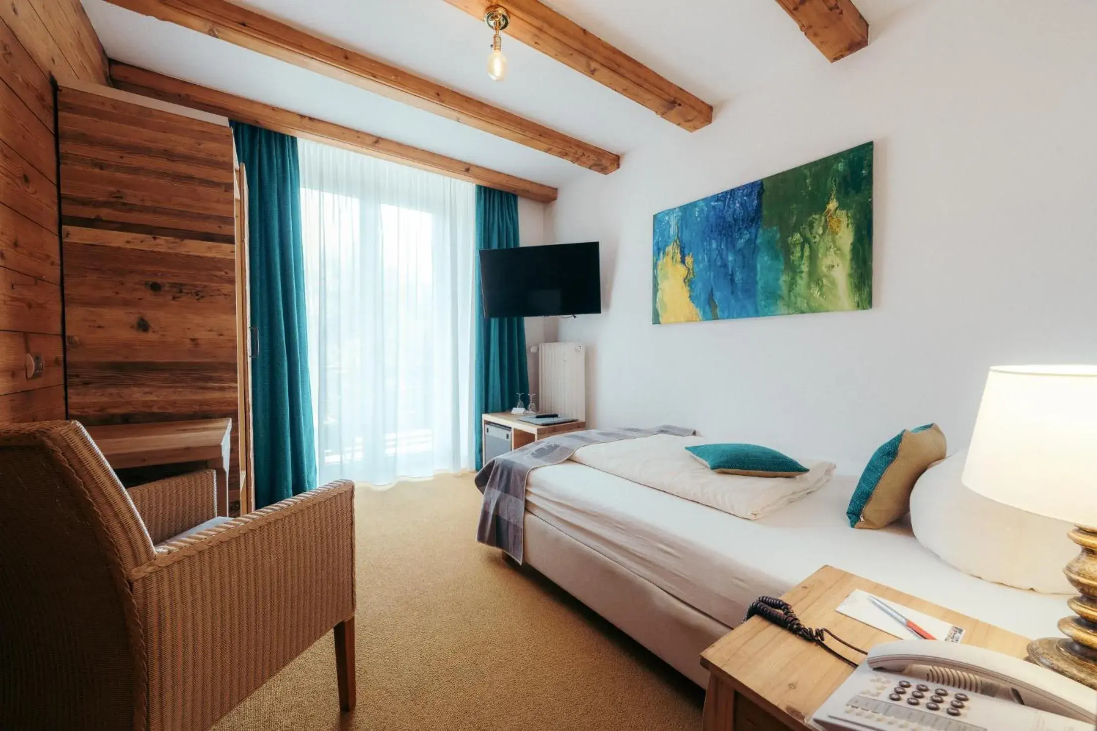 Single Room with Mountain View in Seehotel Schlierseer Hof Single Room with Mountain View in Seehotel Schlierseer Hof