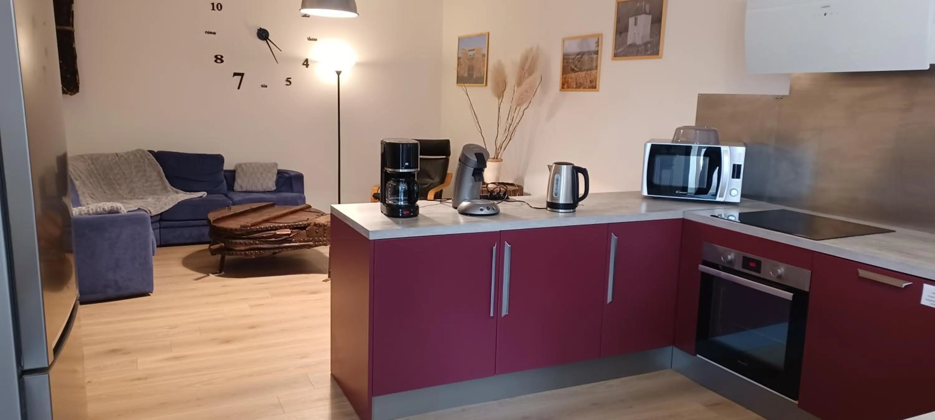 Communal kitchen in Au Petit Pressoir