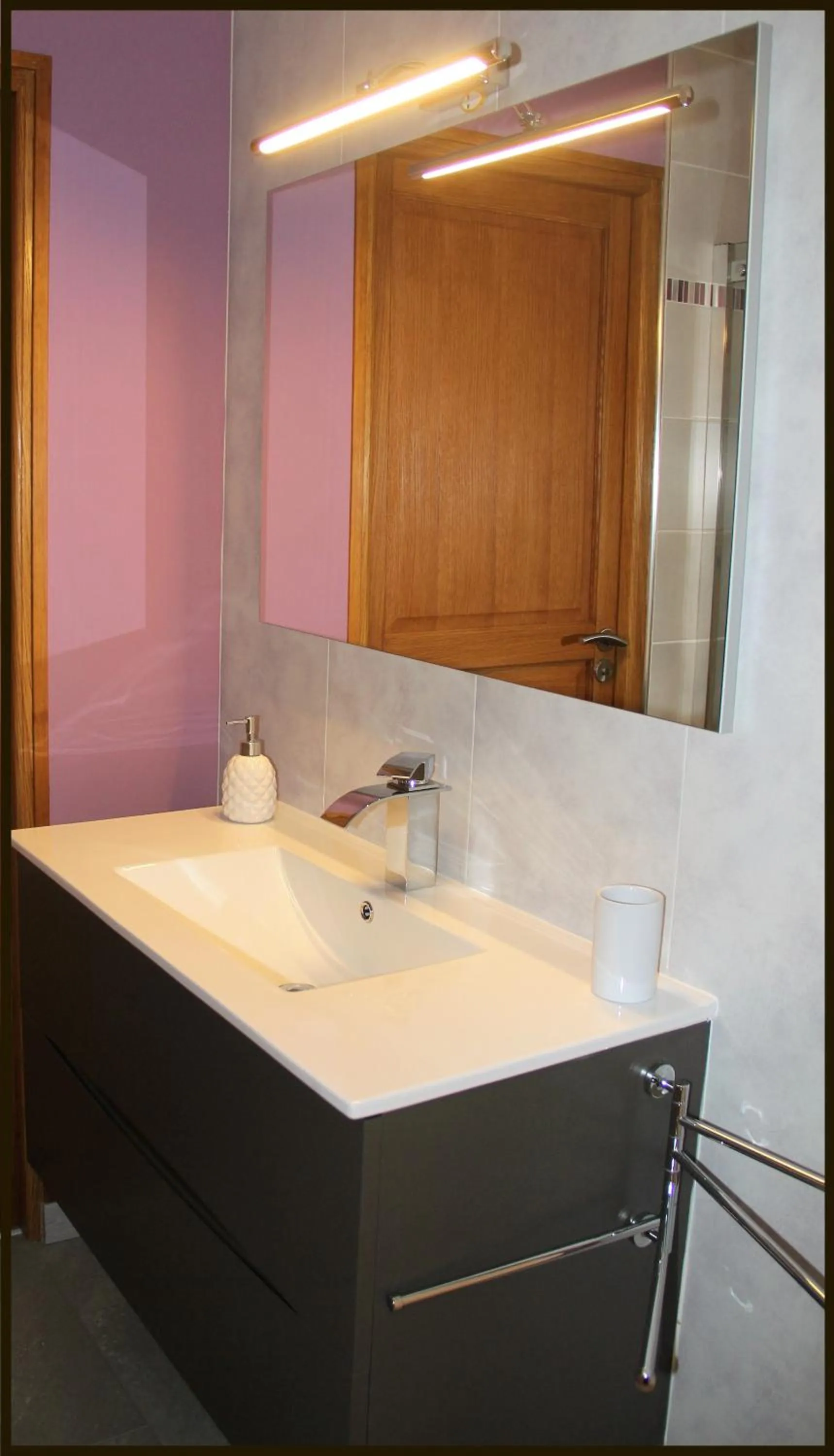 Bathroom in Au Petit Pressoir