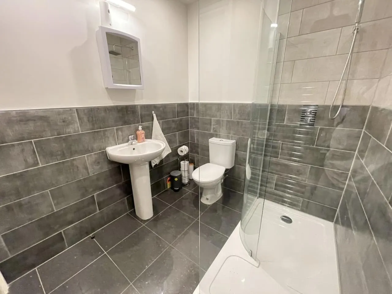 Liverpool City Stays - Economy Room Close to city centre GG