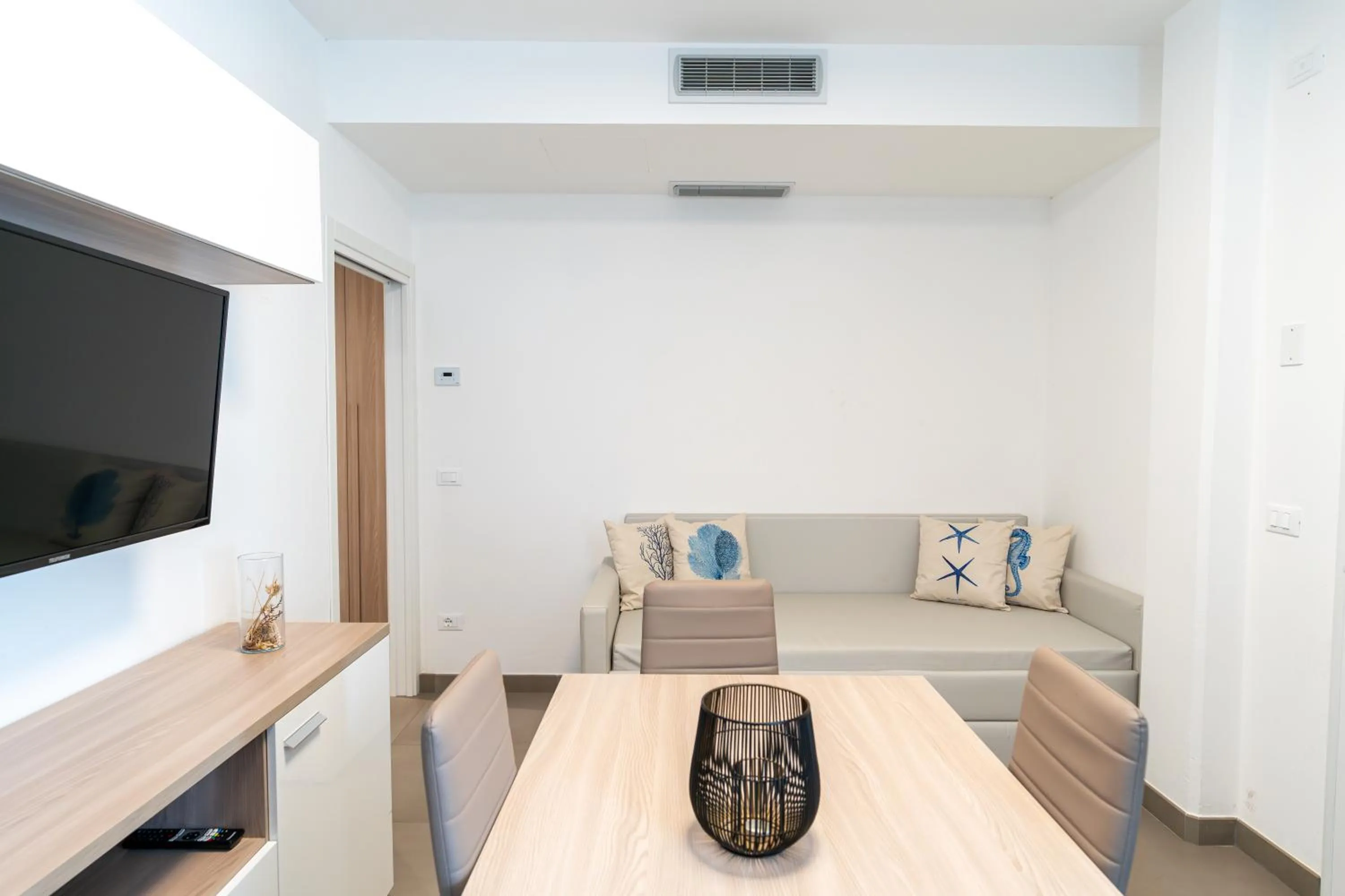 TV and multimedia in Hotel Estense