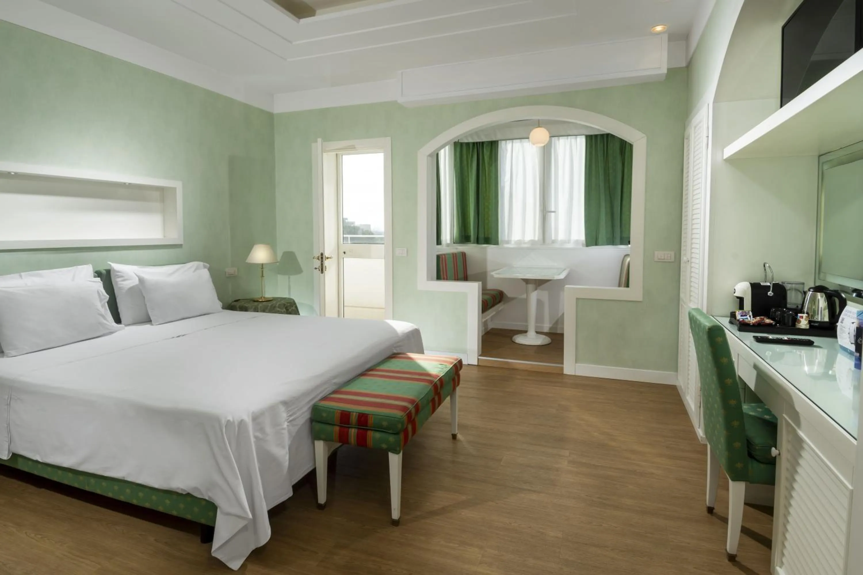 Bedroom, Bed in Hotel Estense