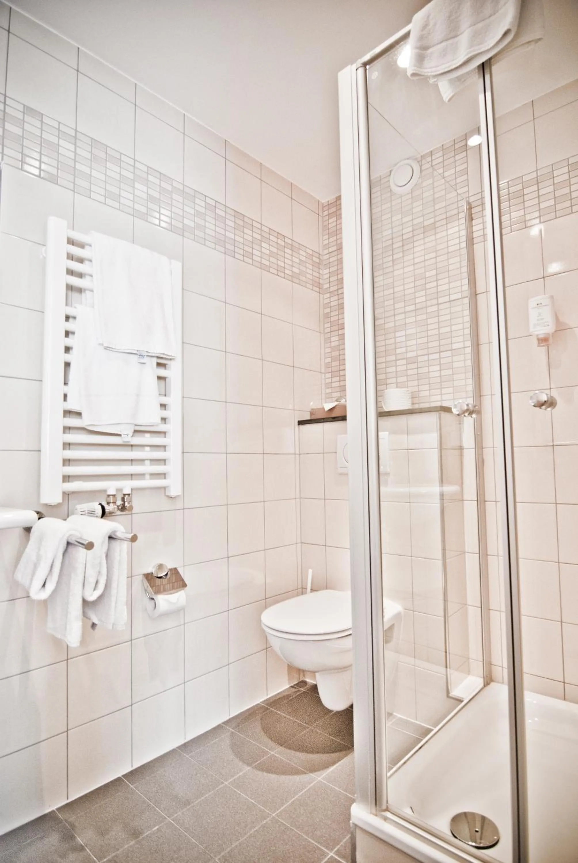 Shower in ParkHotel Fulda
