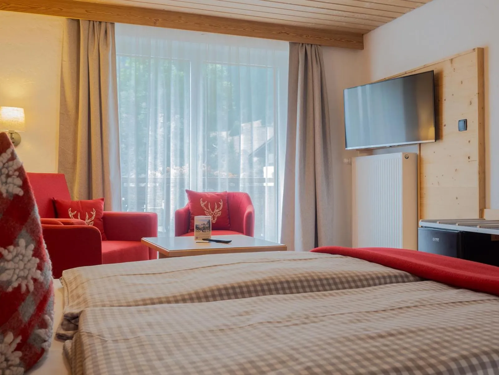 Photo of the whole room, Bed in Hotel-Garni Kalkbrennerhof