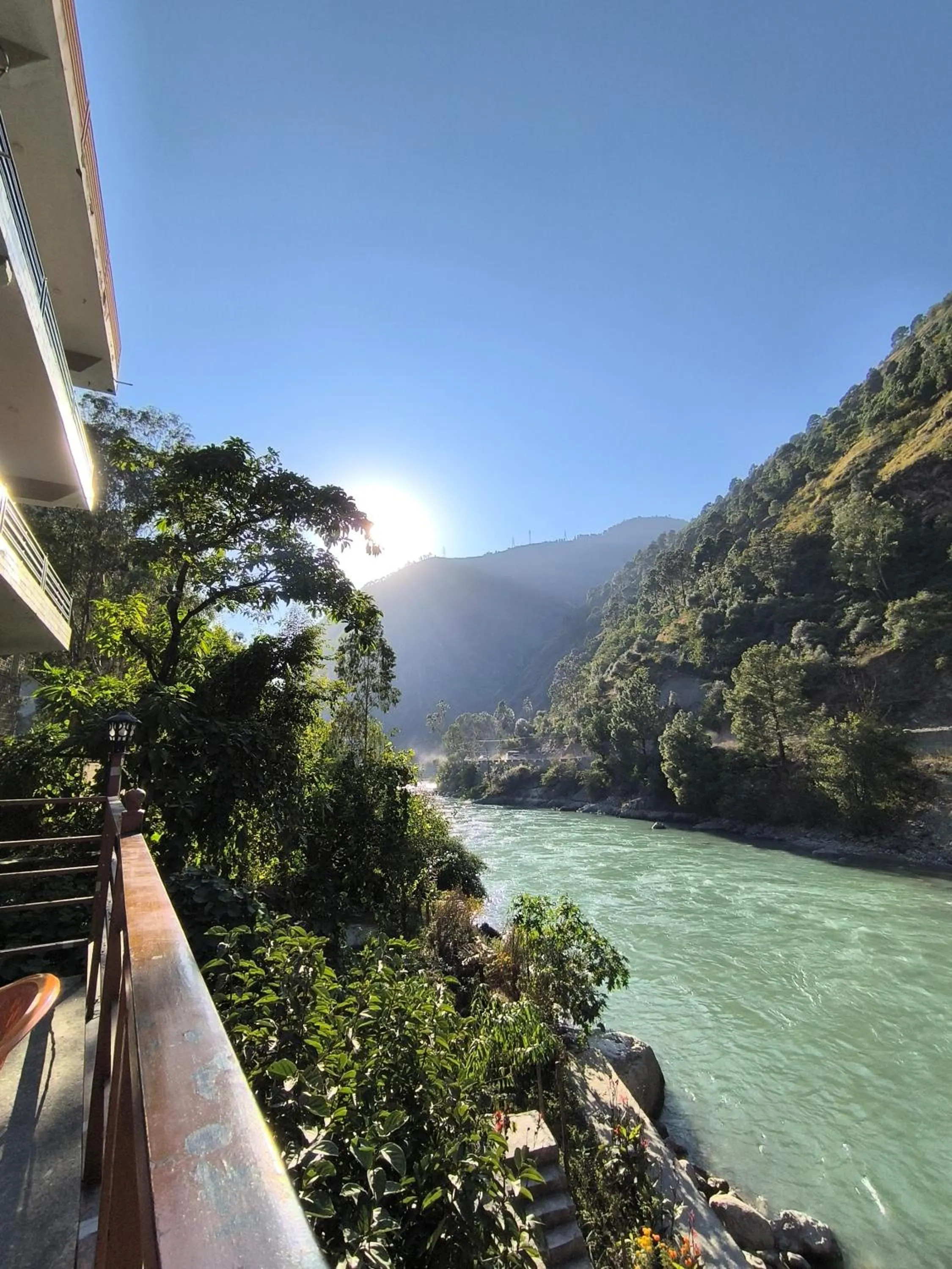 Natural landscape in Tirthan Grand Riverside