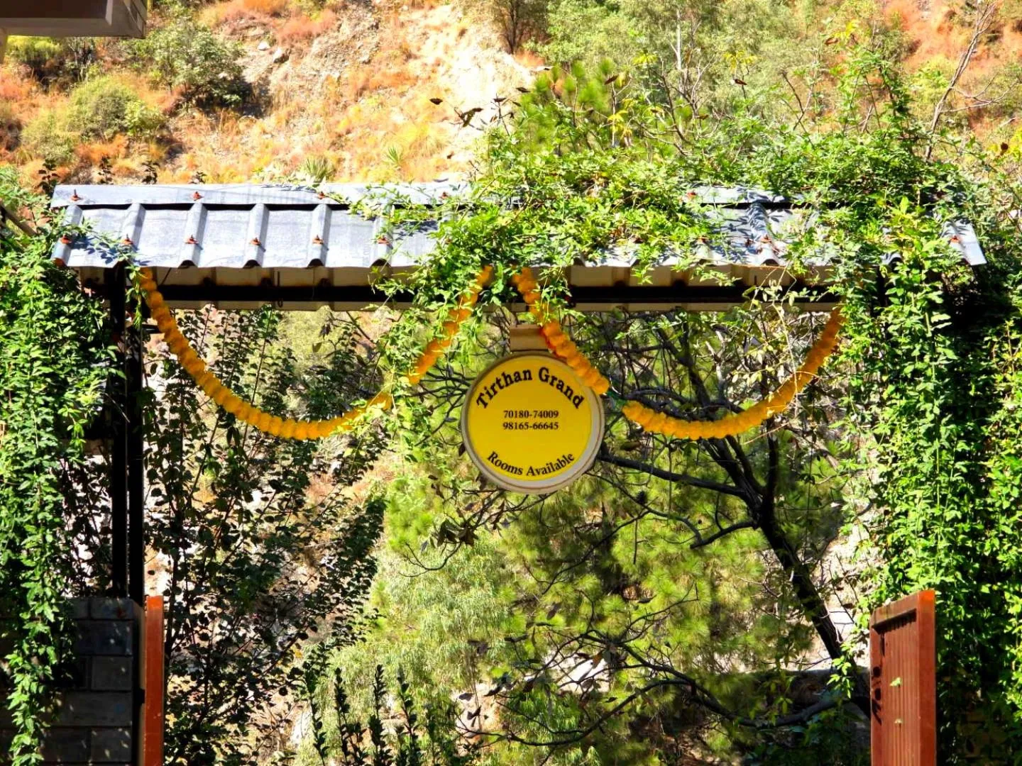 Tirthan Grand Riverside