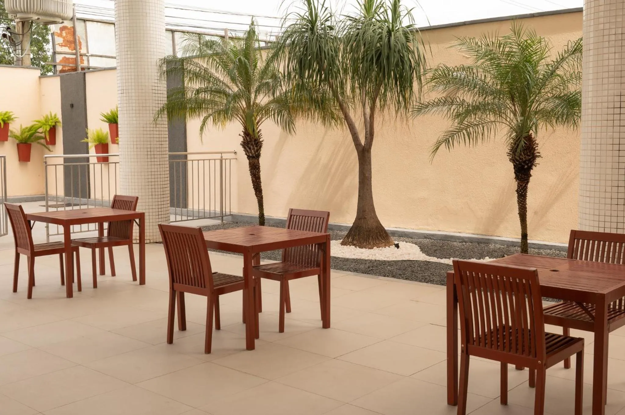 Swimming pool in Imperial Hotel