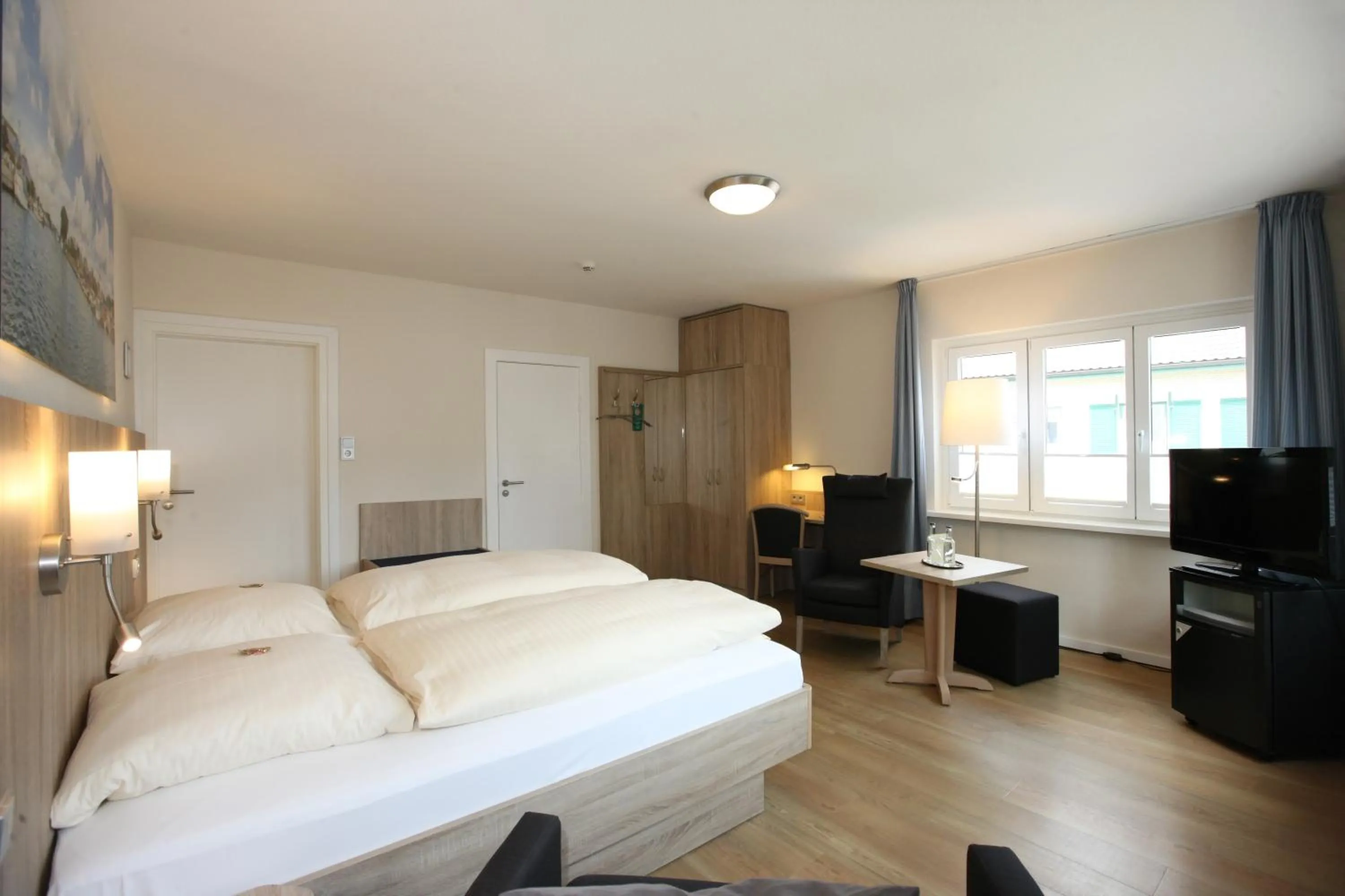 Bed in Hotel Kirchspiels Gasthaus