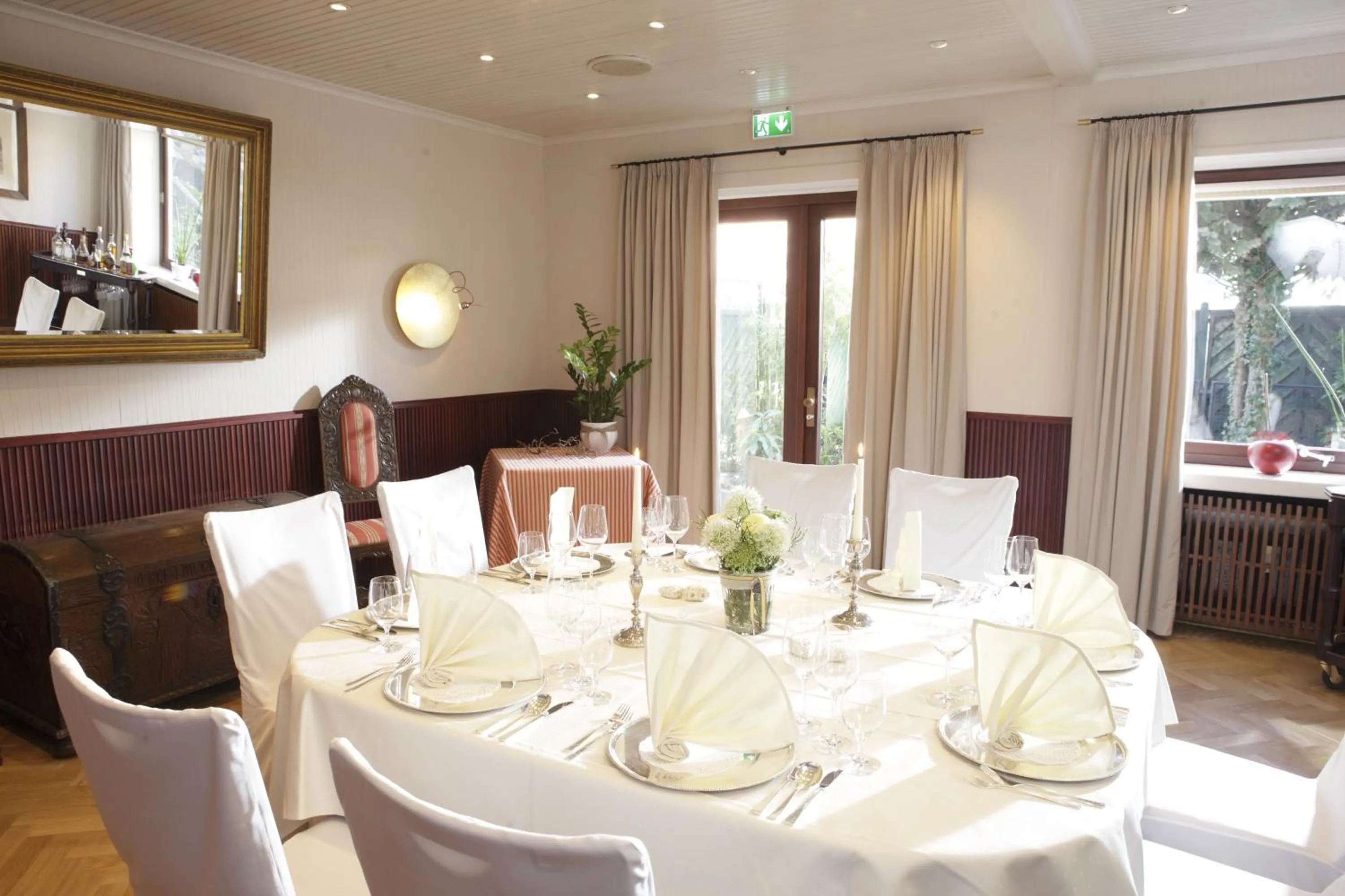 Restaurant/places to eat in Hotel Kirchspiels Gasthaus