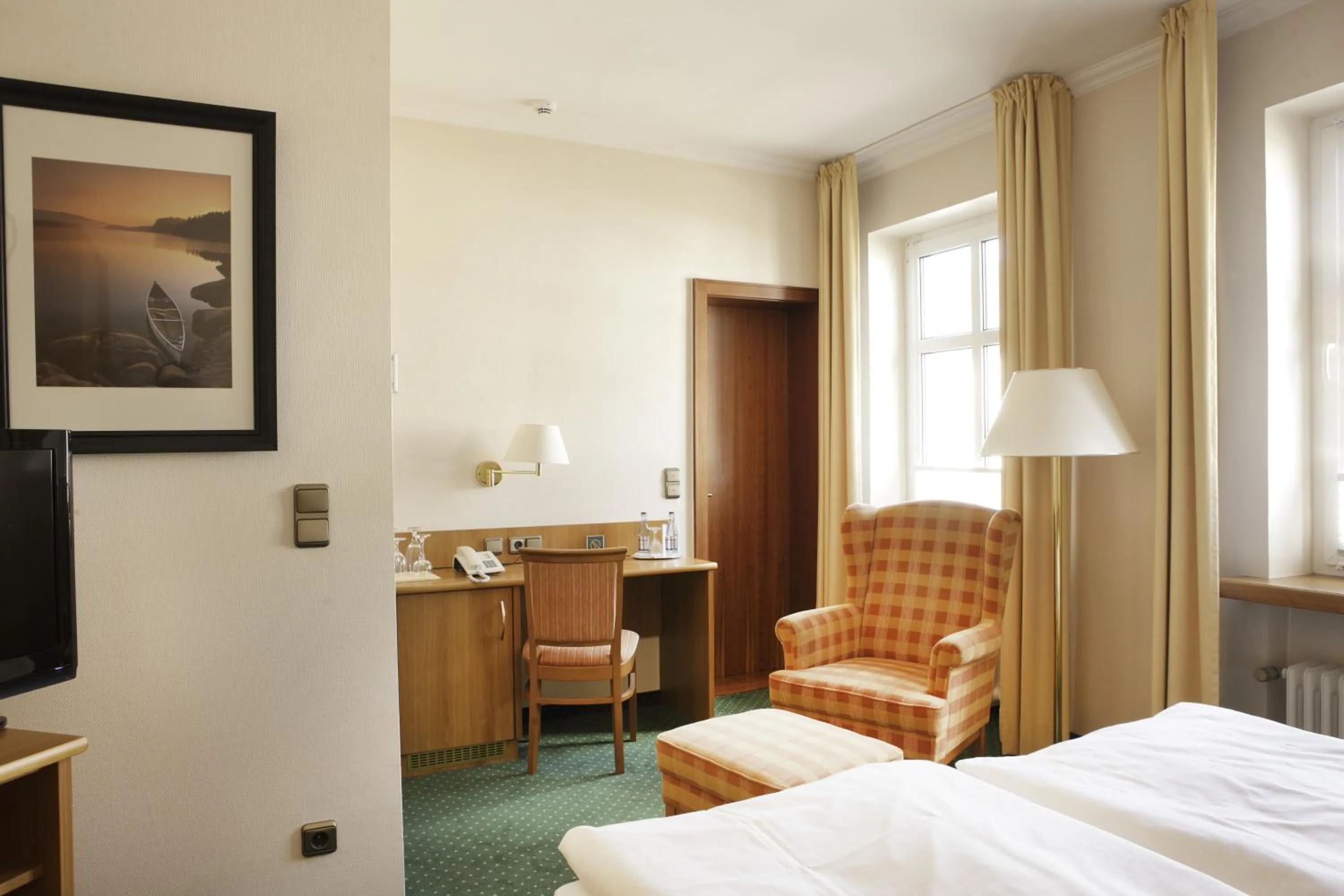 Bedroom, Bed in Hotel Kirchspiels Gasthaus